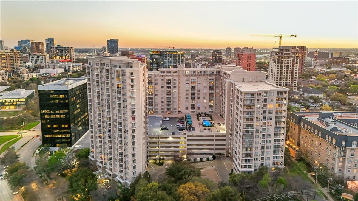 3225 Turtle Creek Boulevard Dallas TX 75219