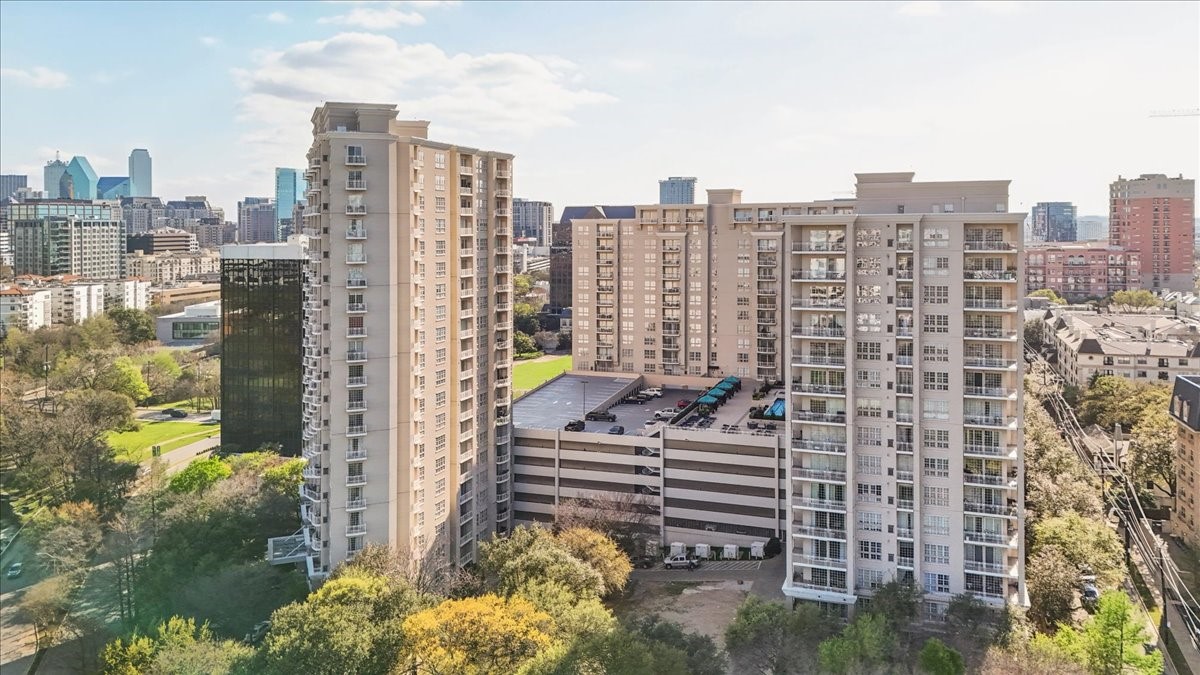 3225 Turtle Creek Boulevard Dallas TX 75219