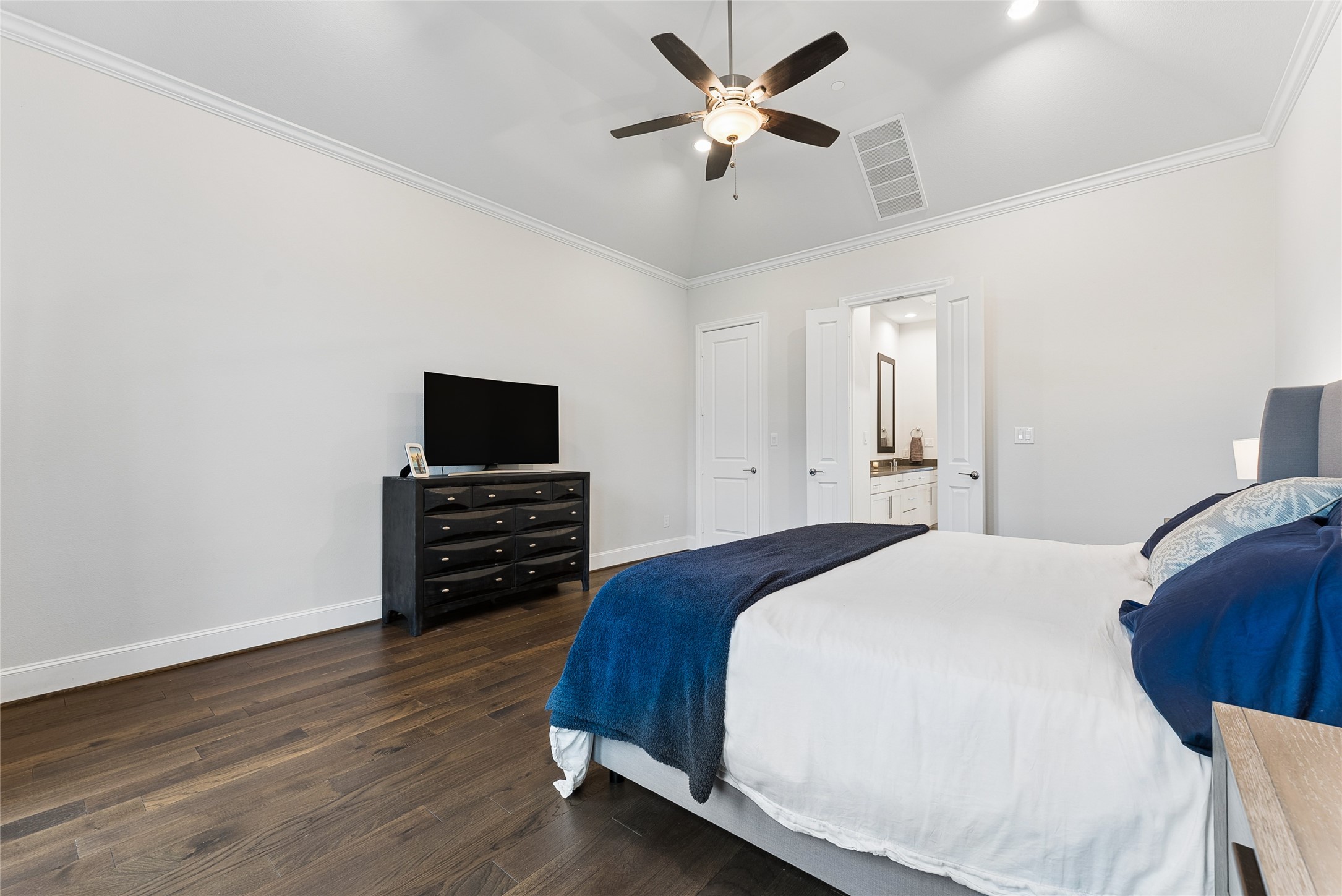 4612 New Water Lane Dallas TX 75219
