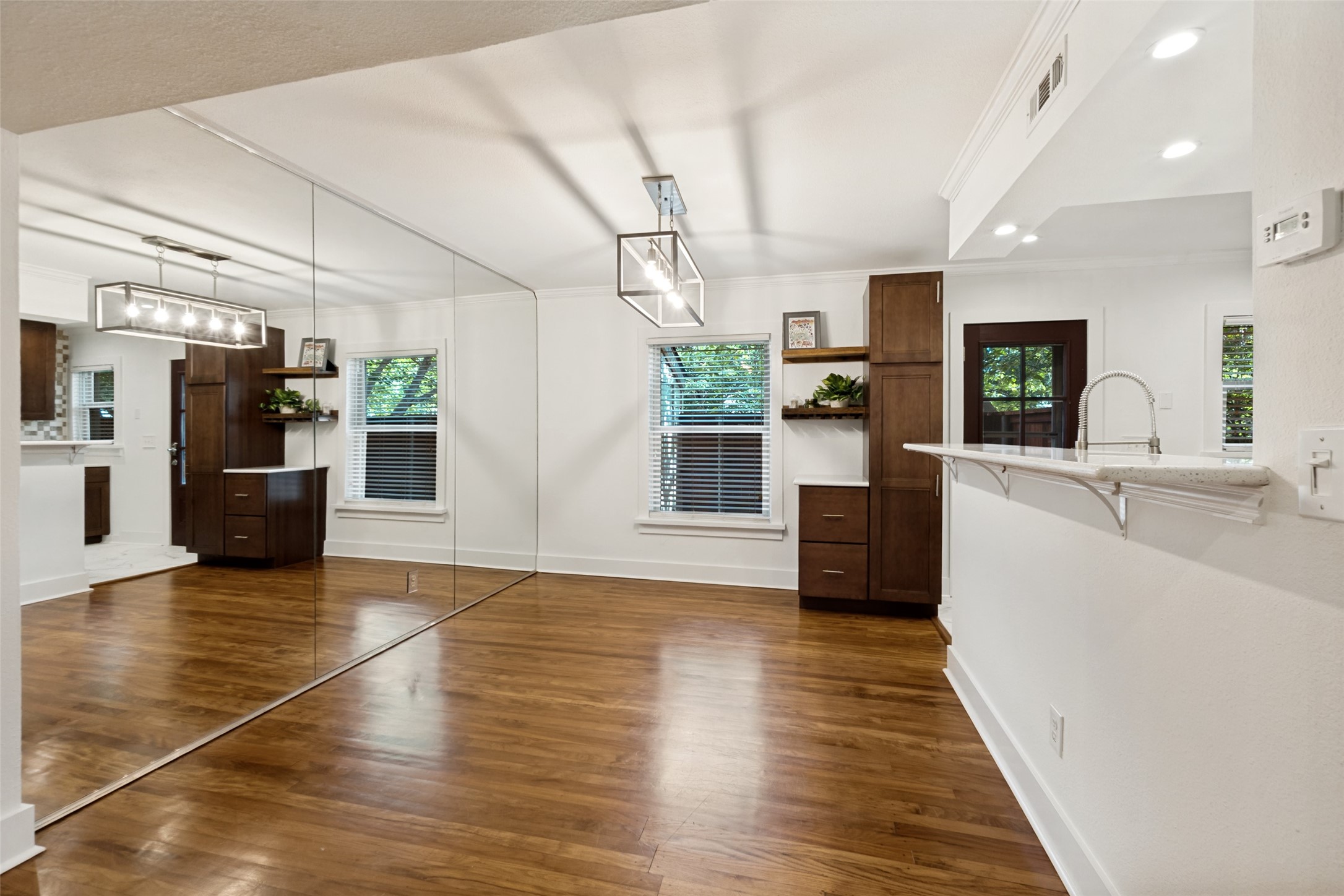 6490 Bordeaux Avenue Dallas TX 75209
