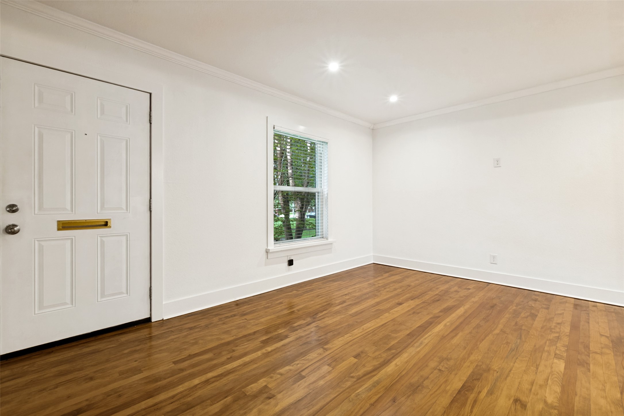 6490 Bordeaux Avenue Dallas TX 75209