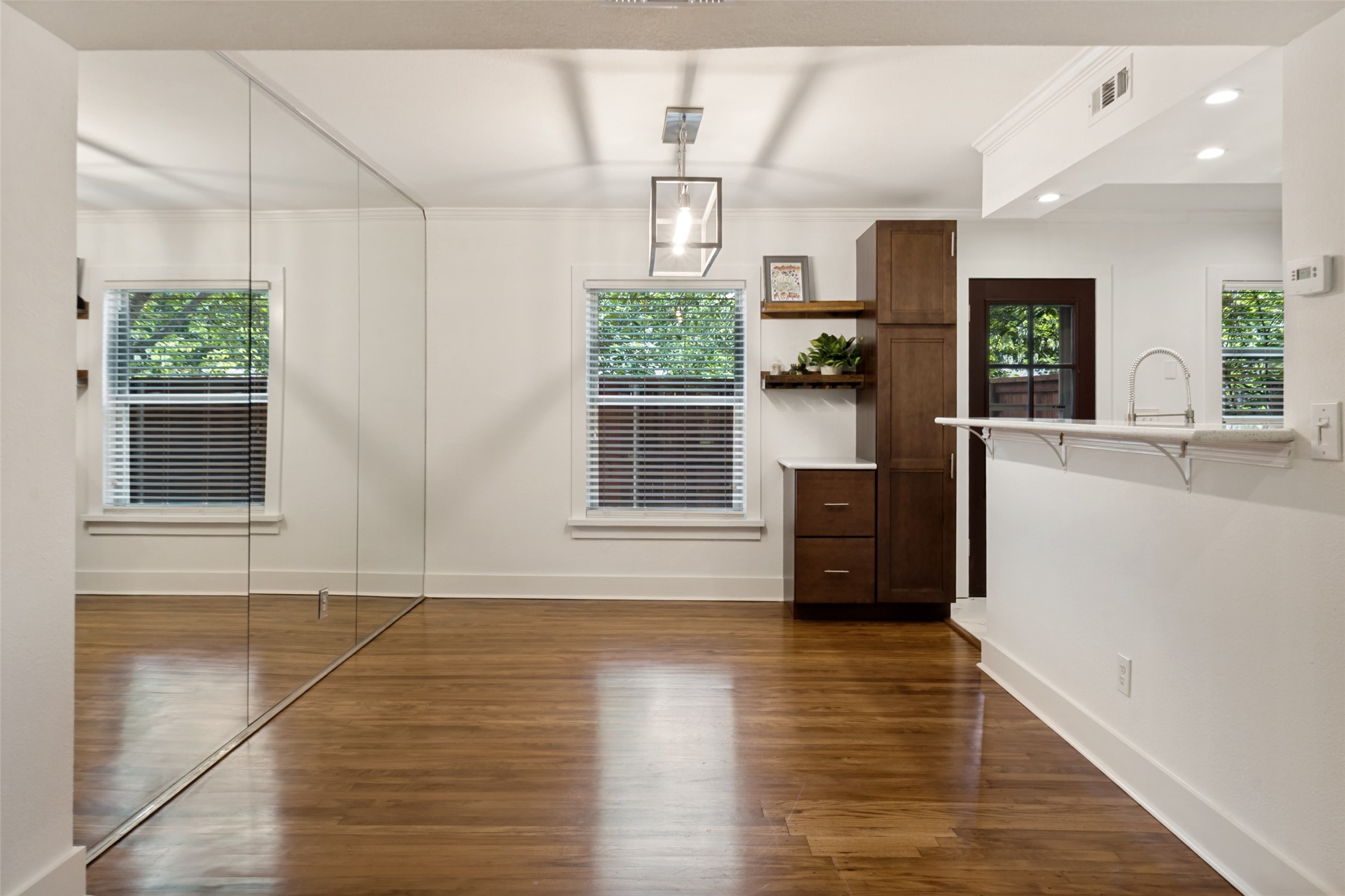 6490 Bordeaux Avenue Dallas TX 75209