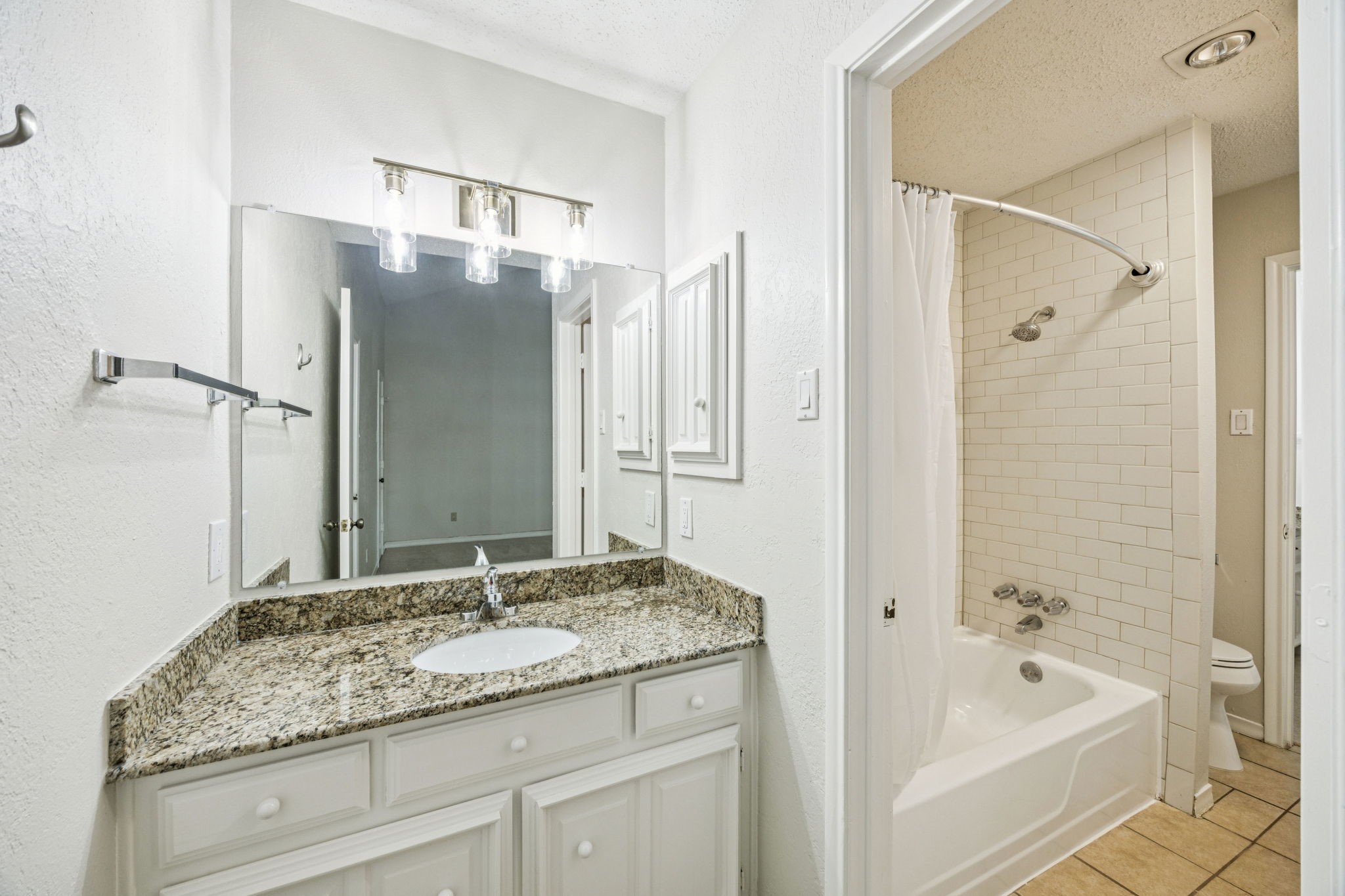 6742 E Northwest Highway Dallas TX 75231