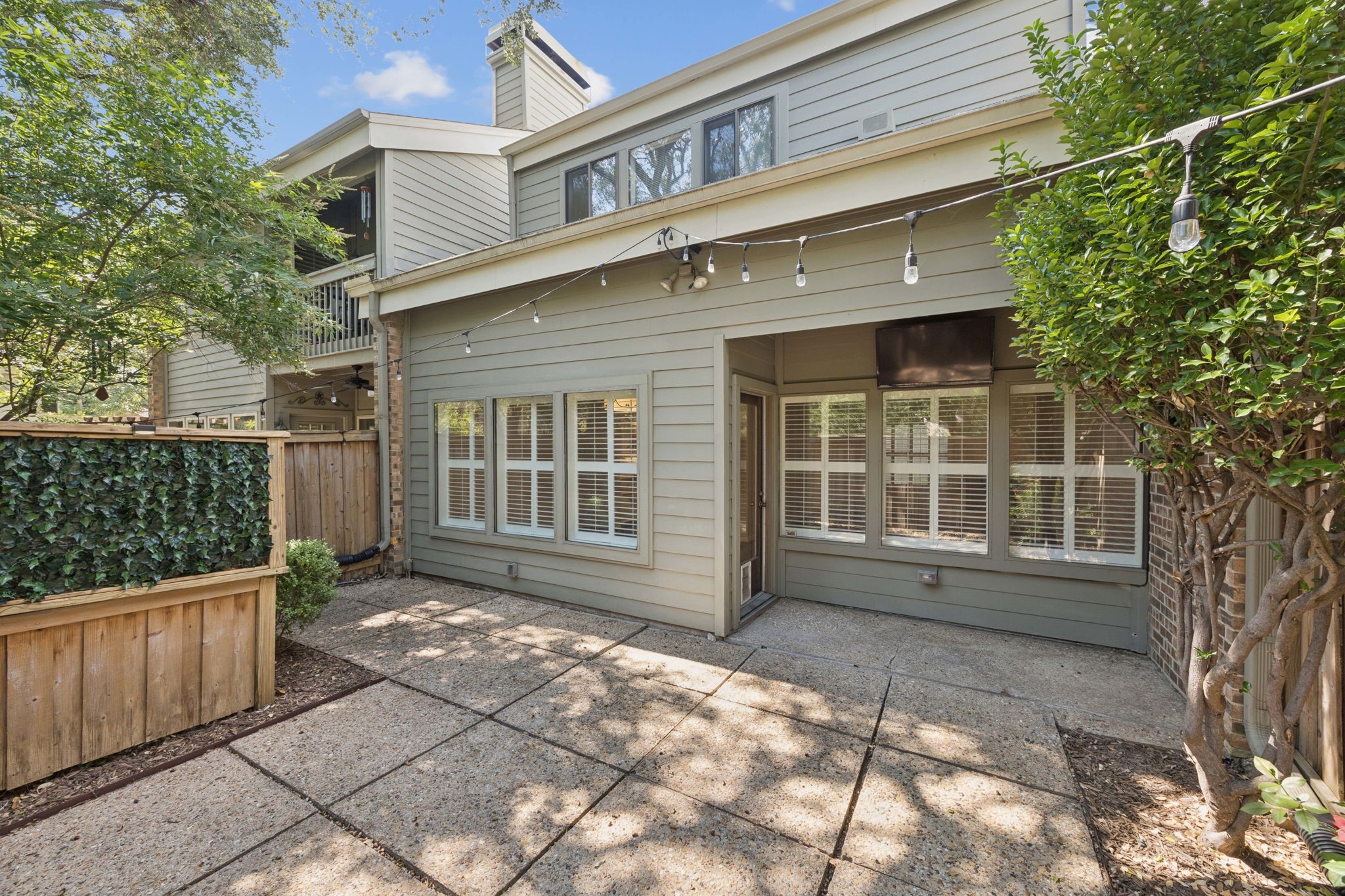 6742 E Northwest Highway Dallas TX 75231