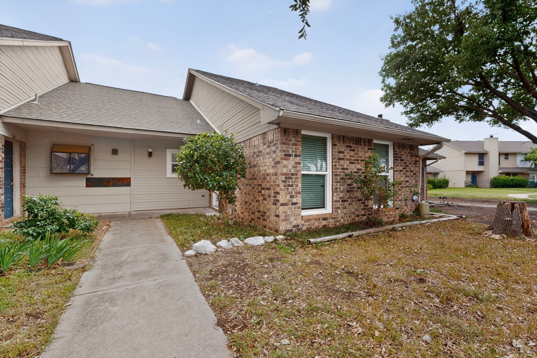 23 Gittiban Place Pantego TX 76013