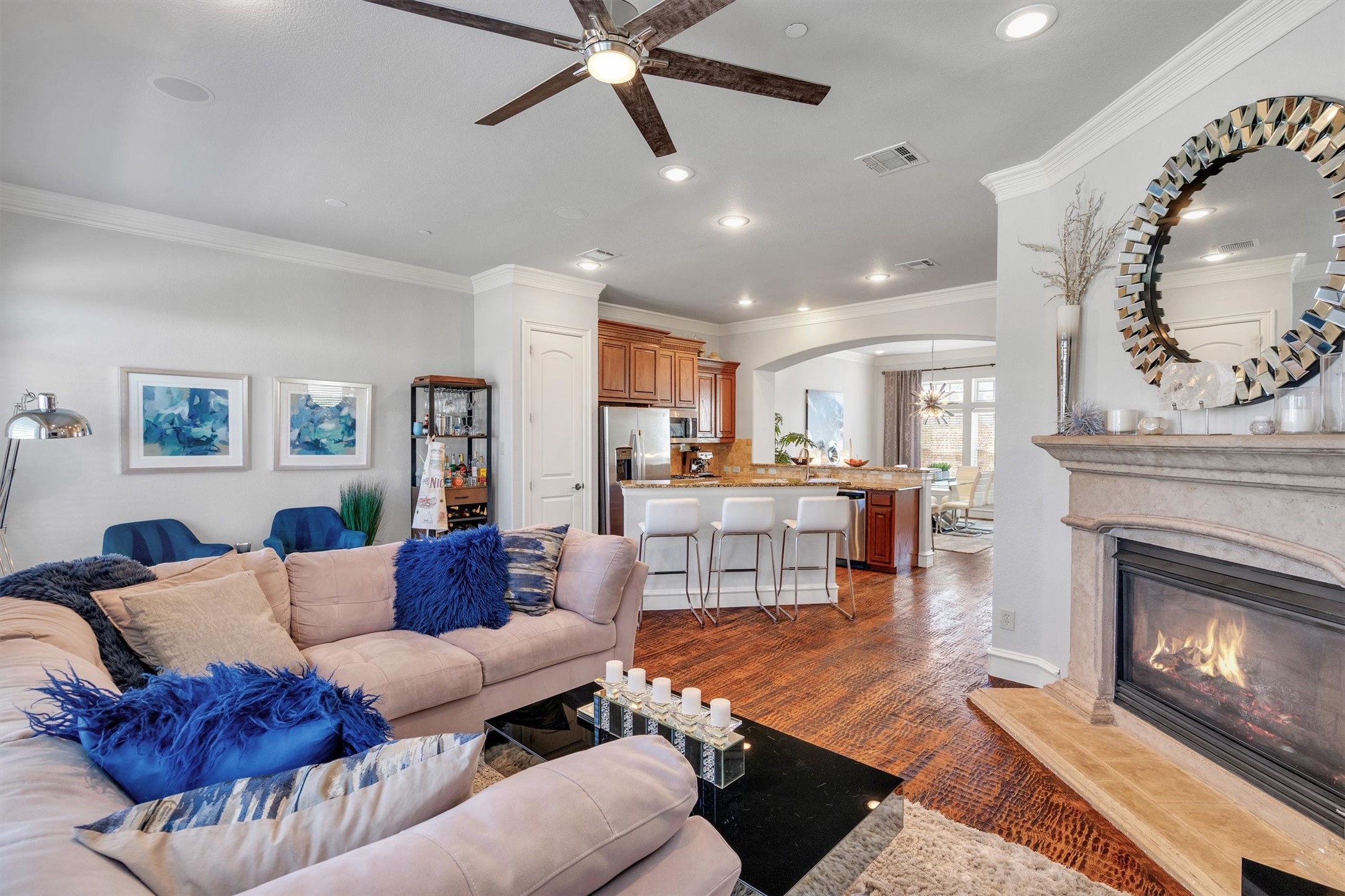4041 Winsor Drive Farmers Branch TX 75244