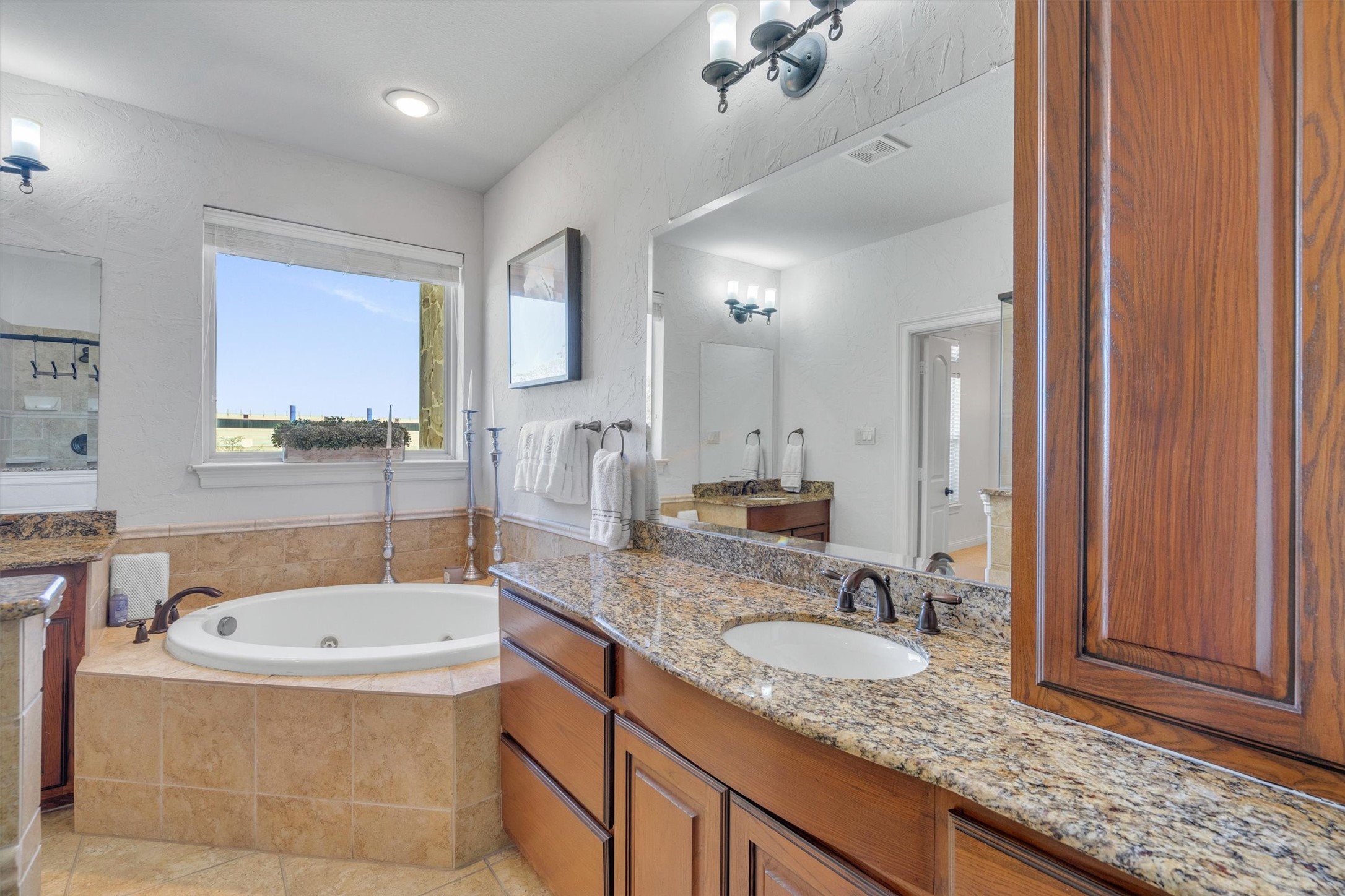 4041 Winsor Drive Farmers Branch TX 75244