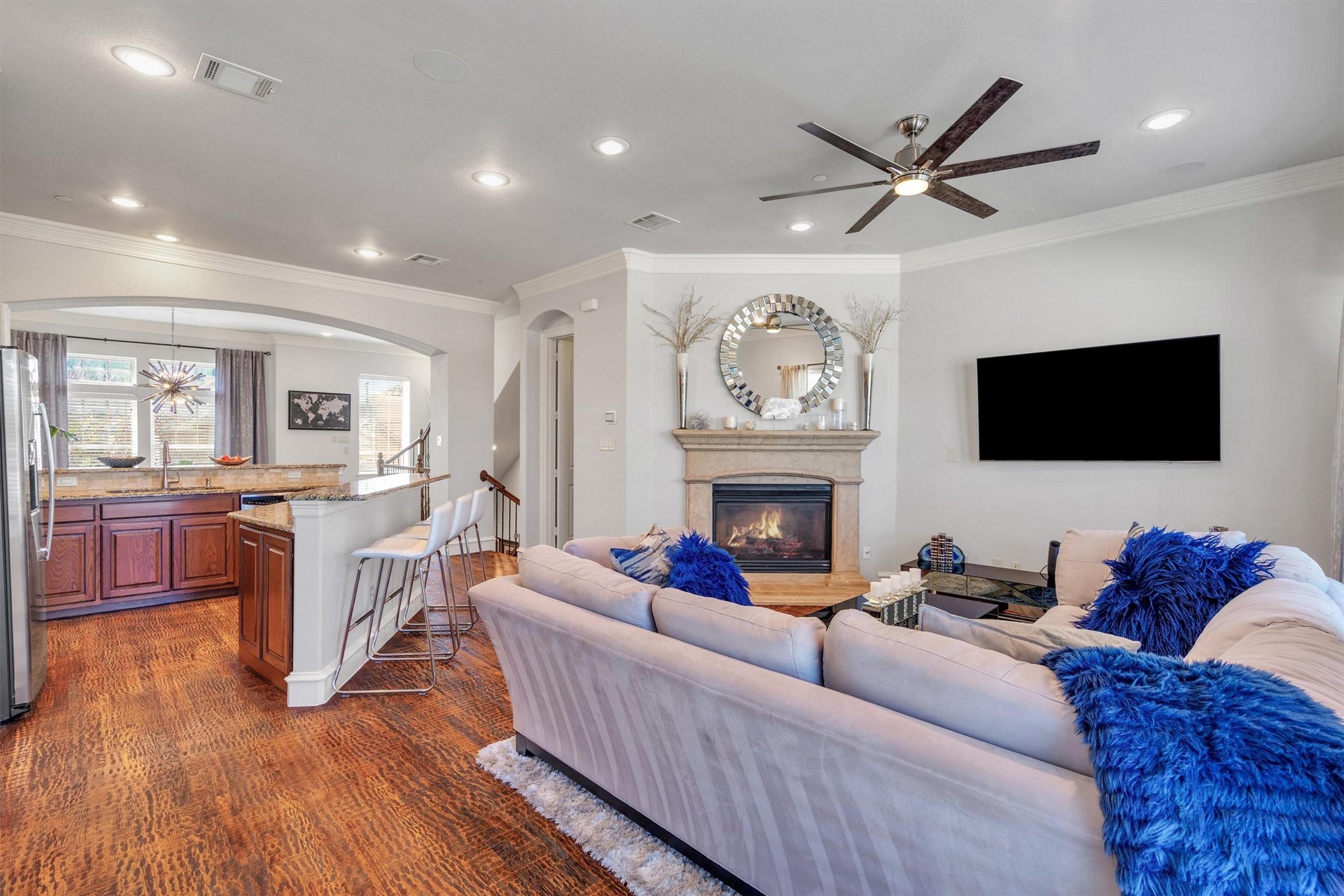 4041 Winsor Drive Farmers Branch TX 75244