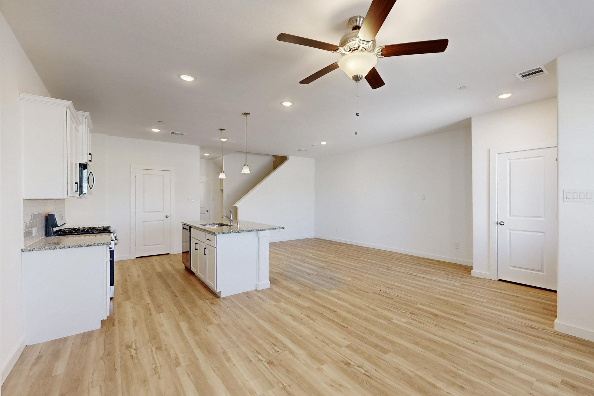 1832 Summer Aura Mesquite TX 75181