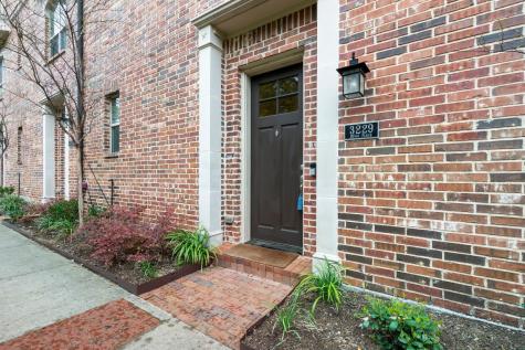 3229 Hugo Place Dallas TX 75204