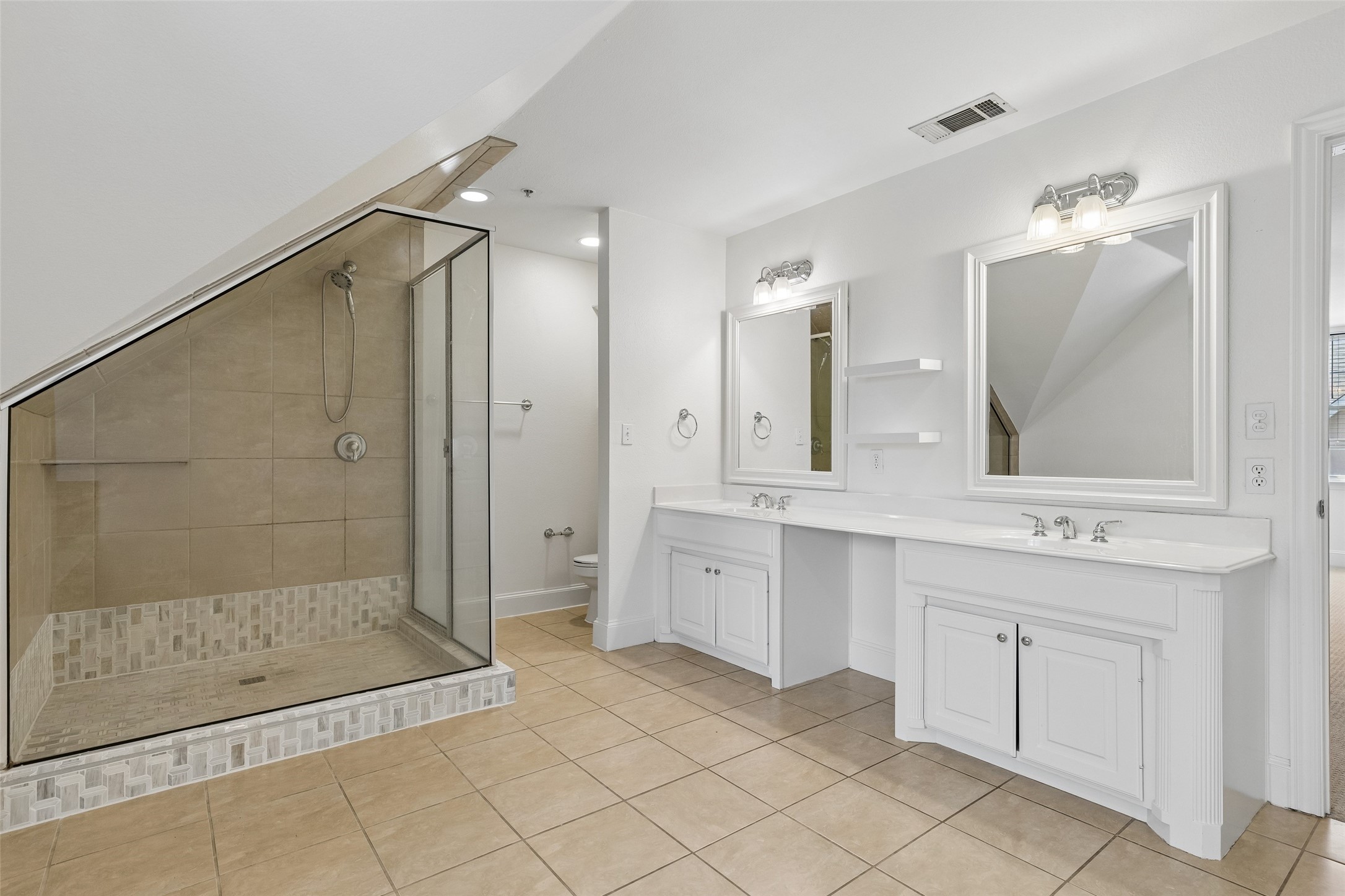 5726 La Vista Drive Dallas TX 75206