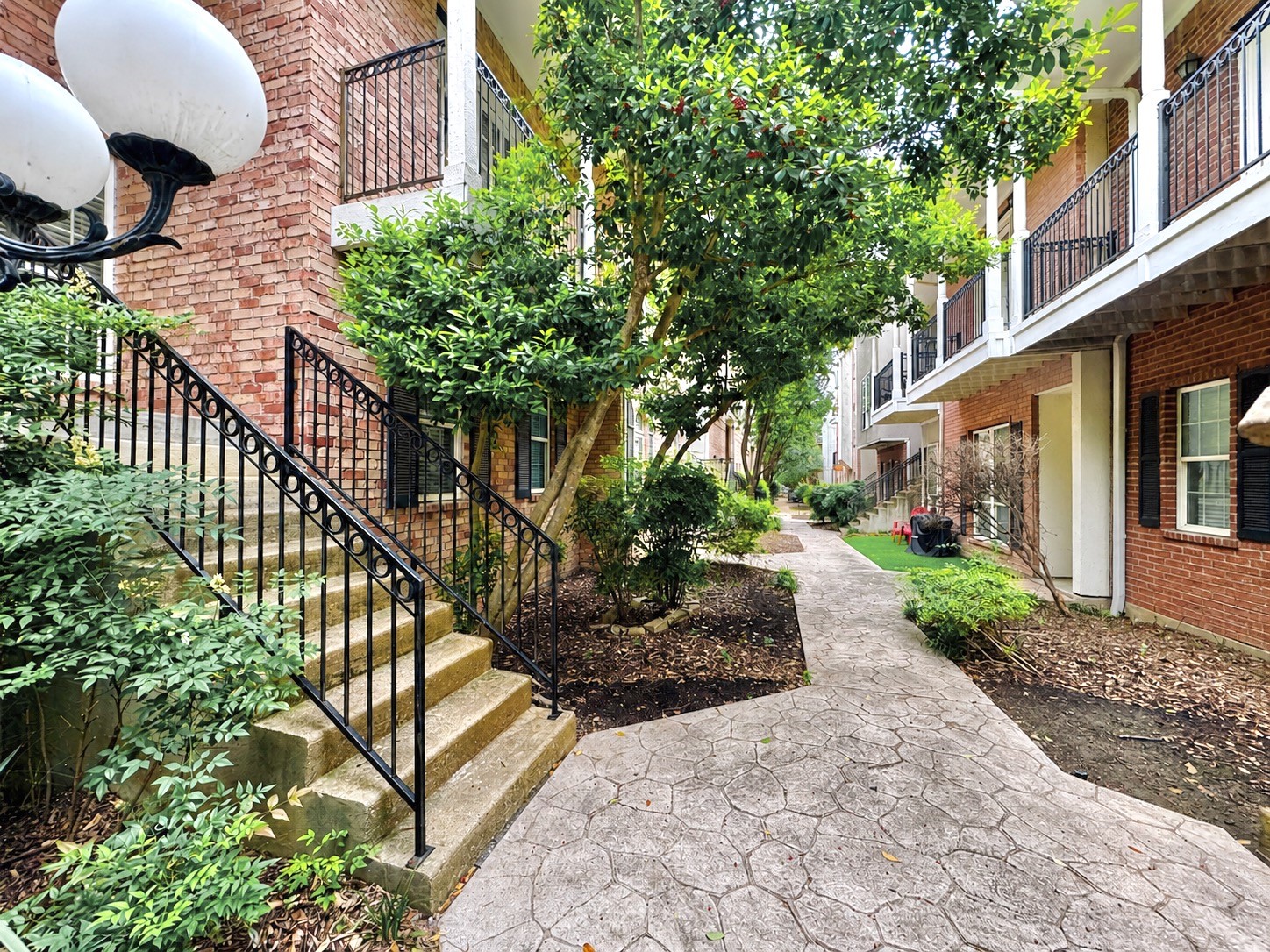 5726 La Vista Drive Dallas TX 75206