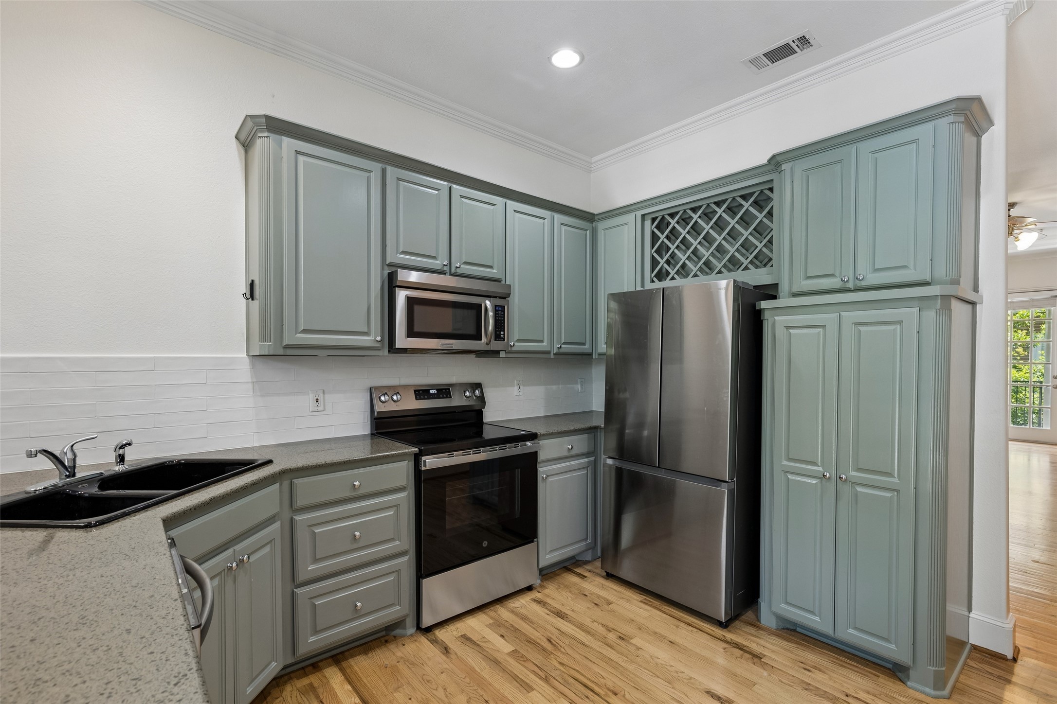5726 La Vista Drive Dallas TX 75206