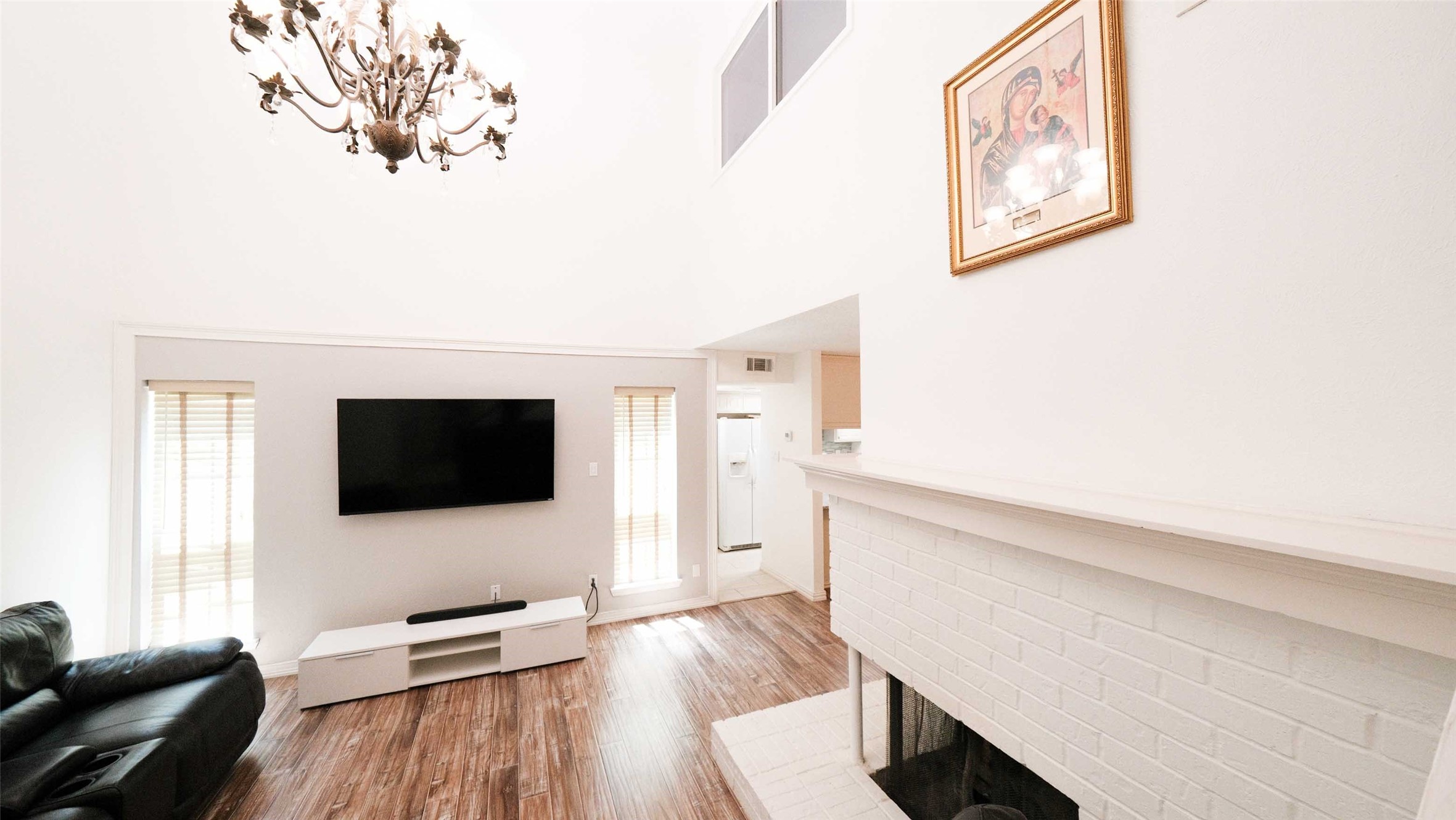2808 Ursa Circle Garland TX 75044