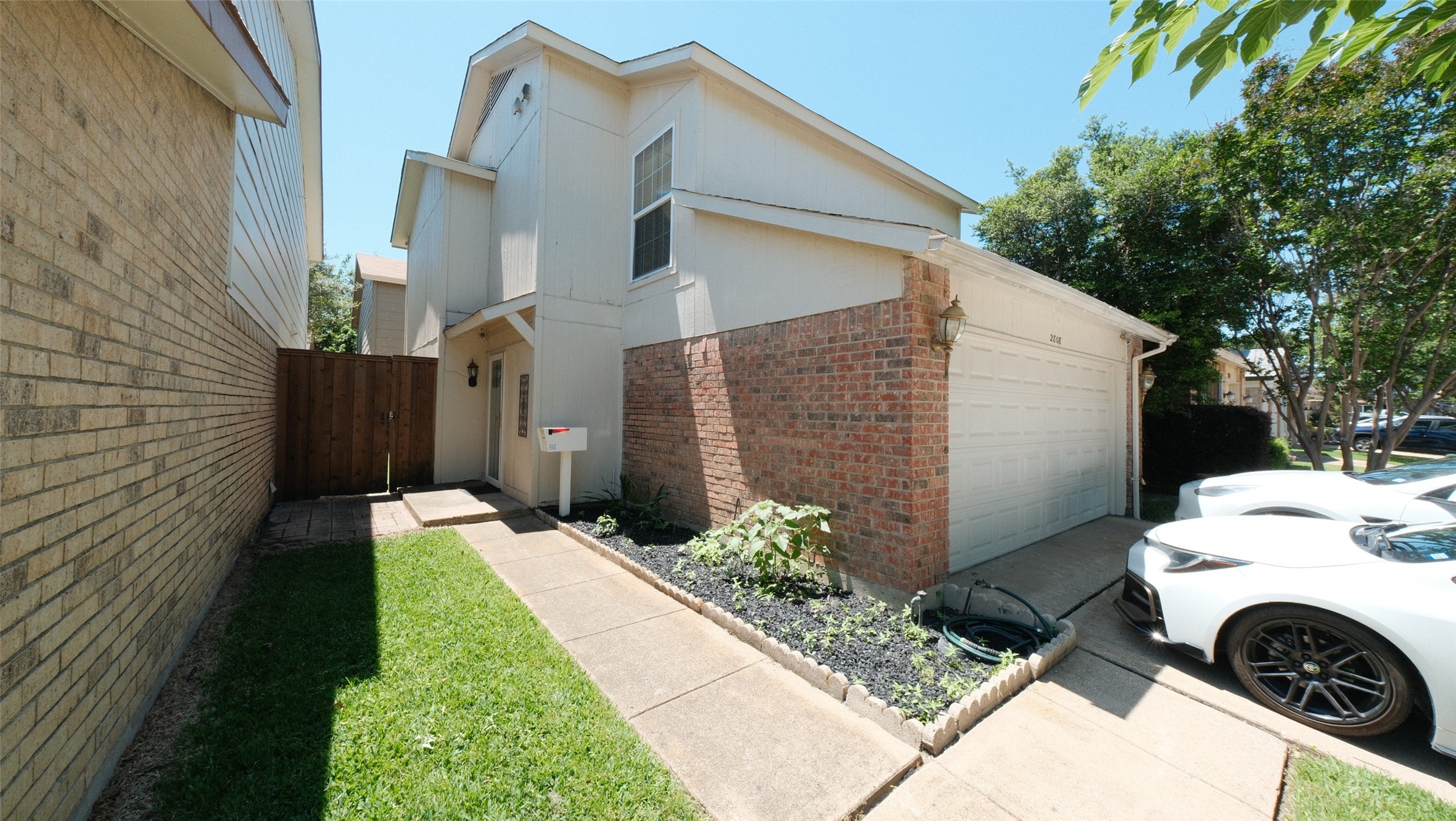 2808 Ursa Circle Garland TX 75044