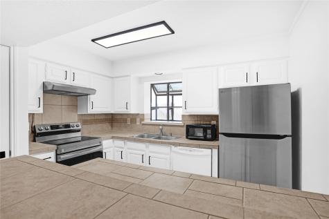 15221 Berry Trail Dallas TX 75248