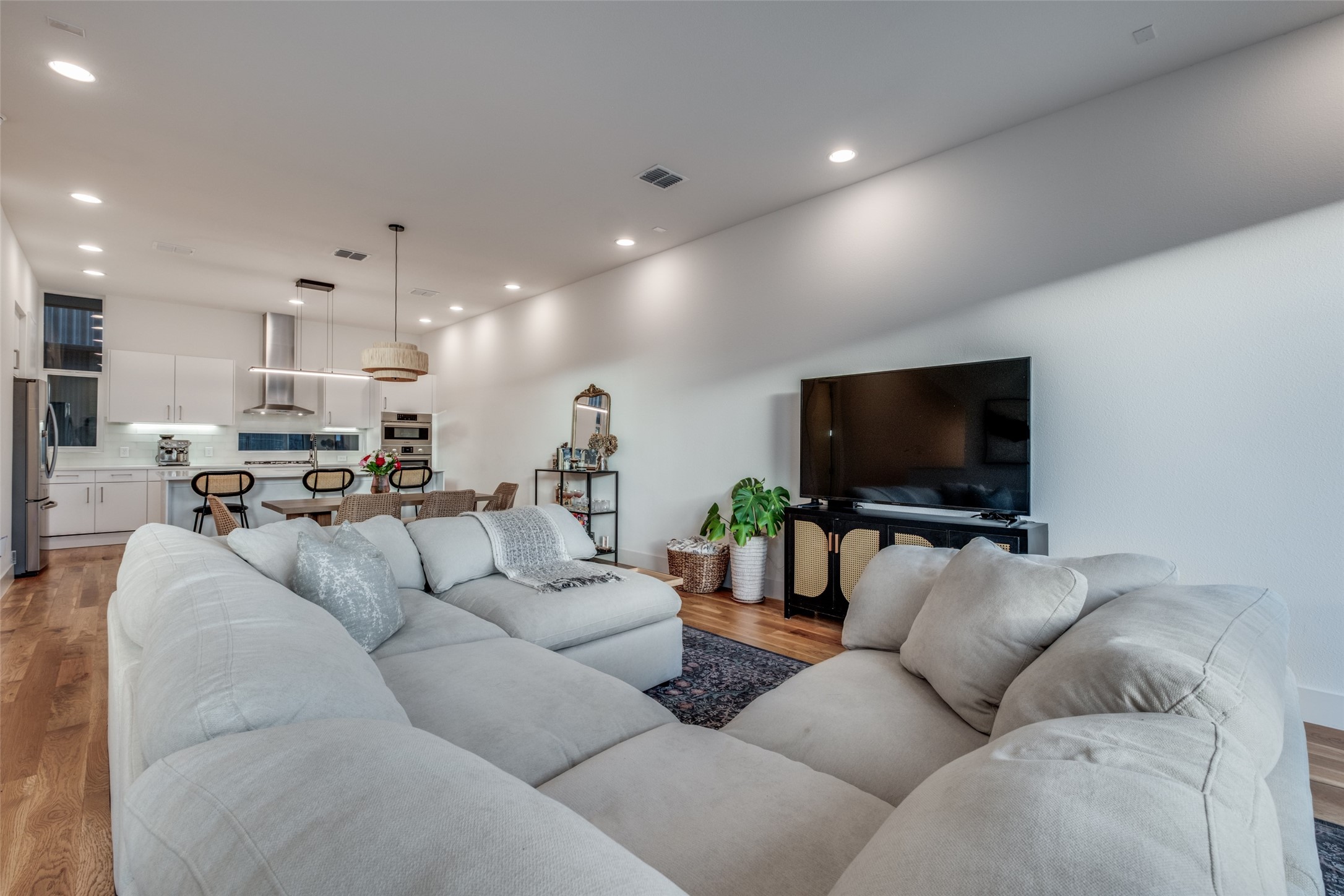 1914 Annex Avenue Dallas TX 75204