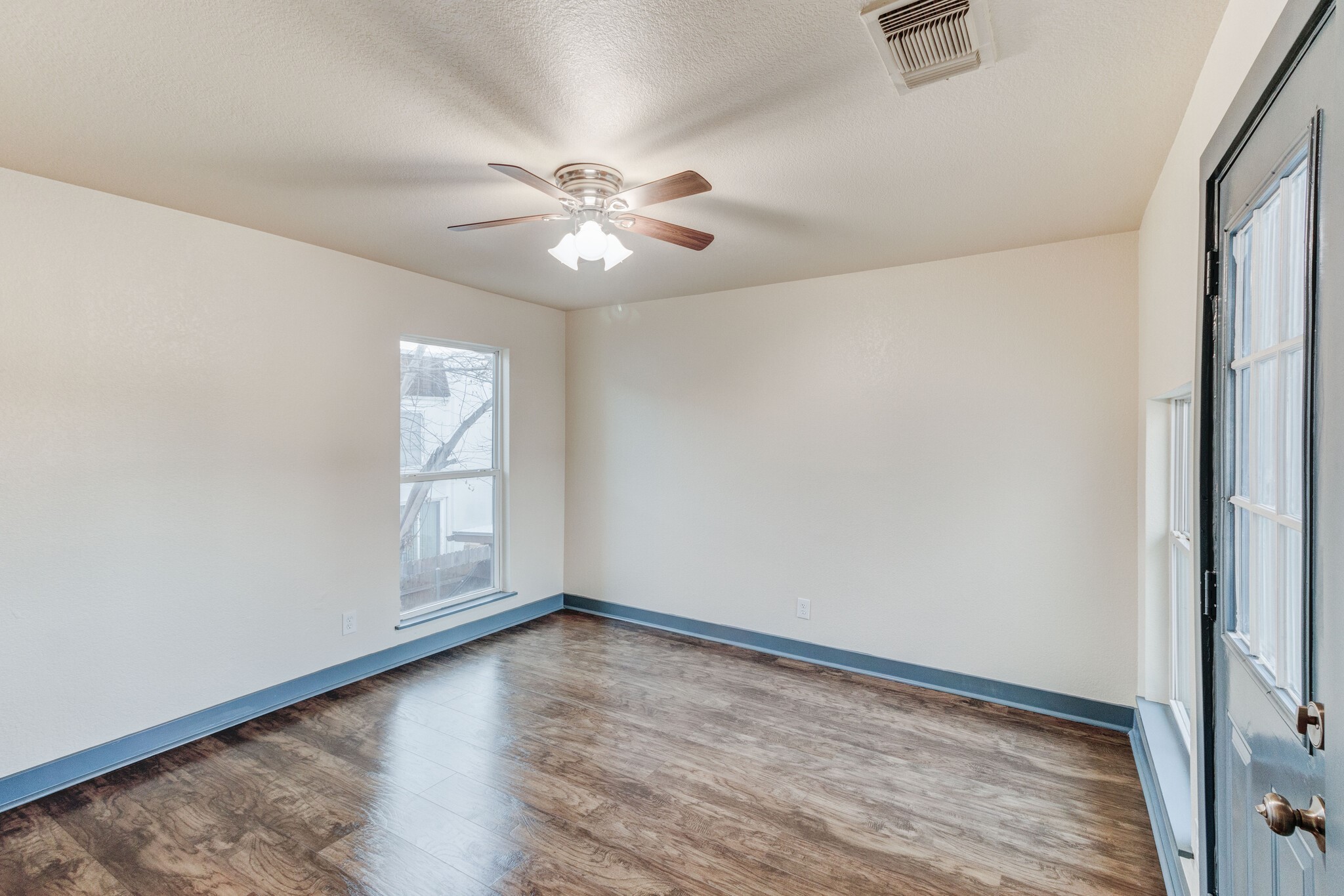 4511 Alamosa Fort Worth TX 76119