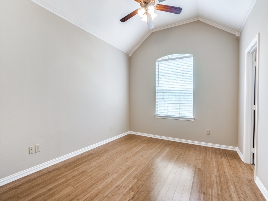 1402 Hampton Road Grapevine TX 76051