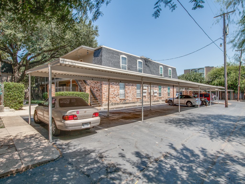 5212 Fleetwood Oaks Avenue Dallas TX 75235