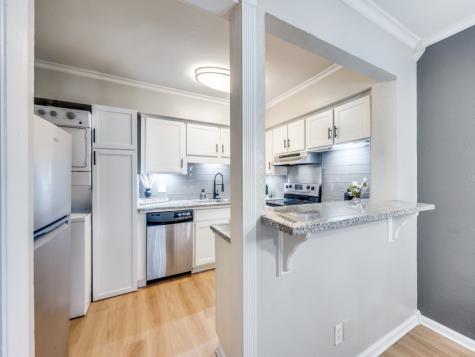 5212 Fleetwood Oaks Avenue Dallas TX 75235