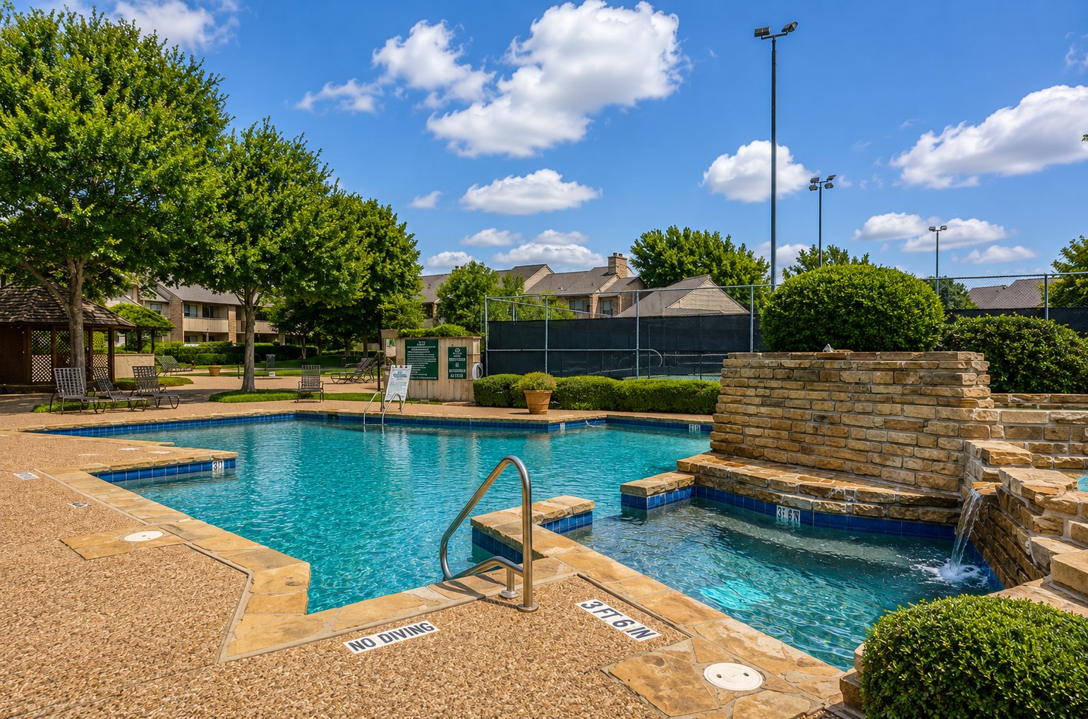 1900 Cloisters Drive Arlington TX 76011