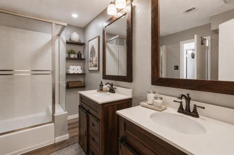 1900 Cloisters Drive Arlington TX 76011