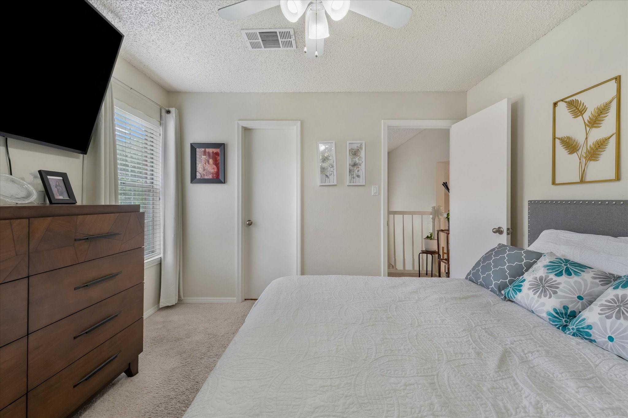 1463 Meadowood Village Drive Fort Worth TX 76120