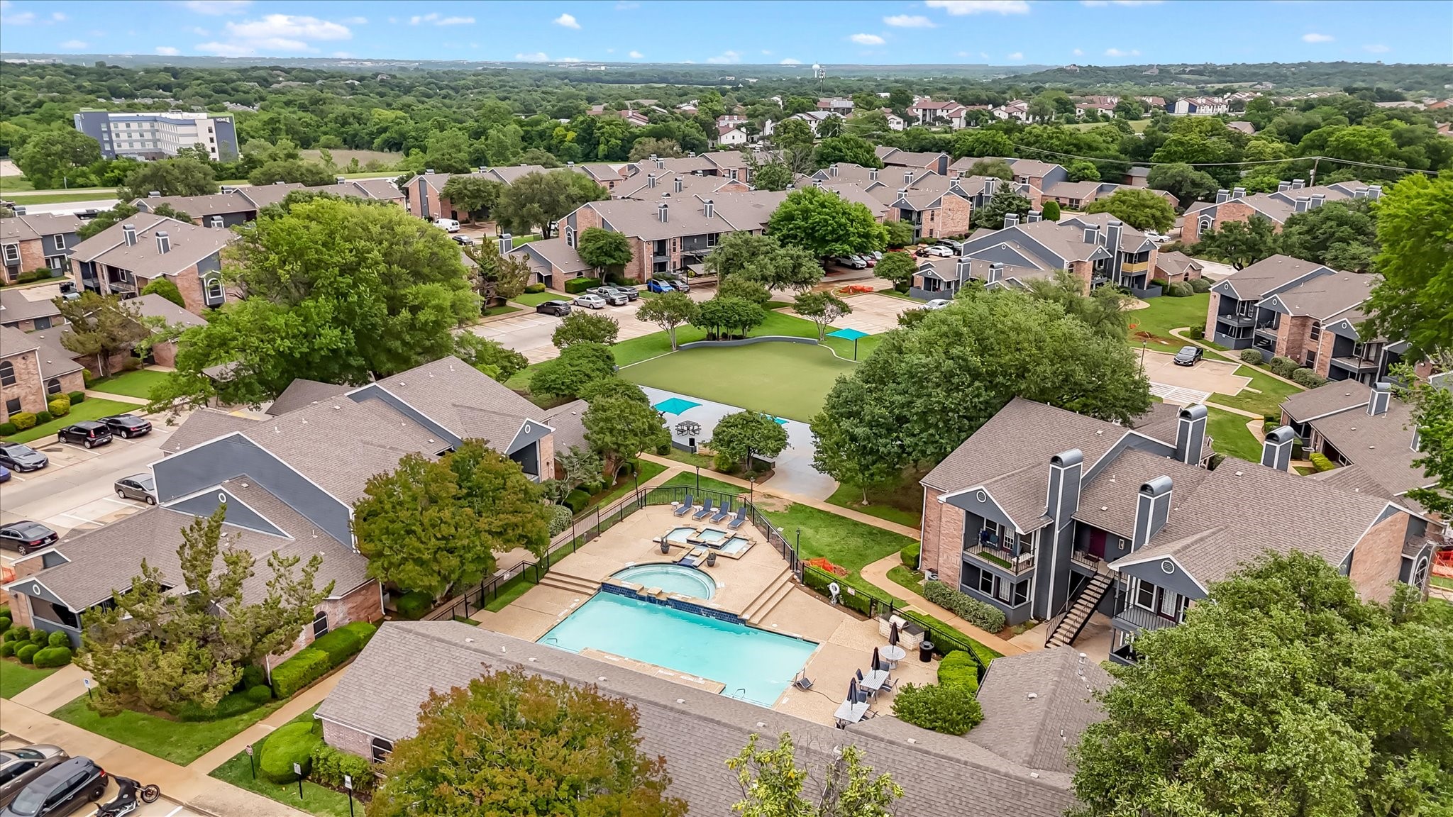 1463 Meadowood Village Drive Fort Worth TX 76120