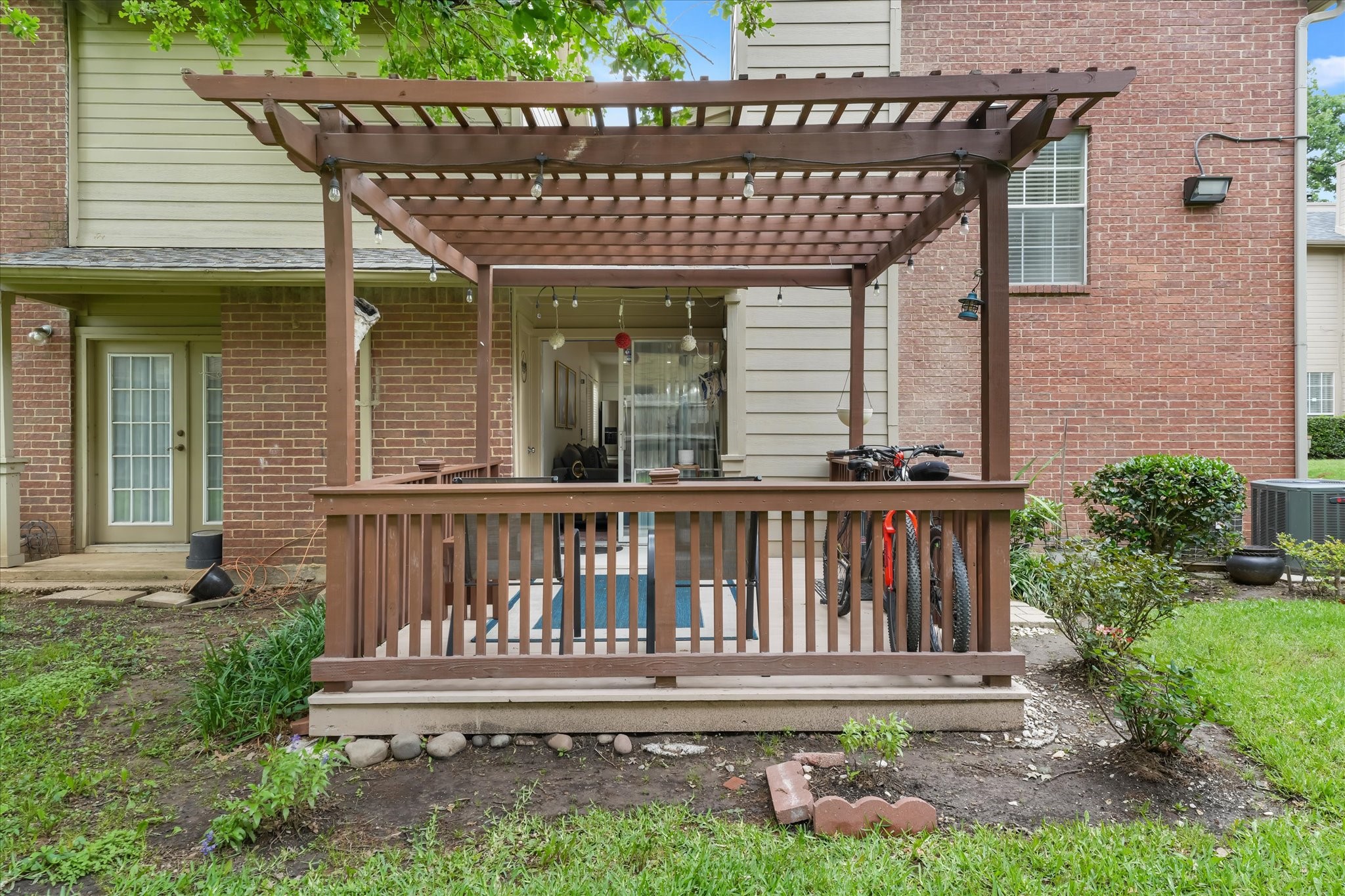 1463 Meadowood Village Drive Fort Worth TX 76120