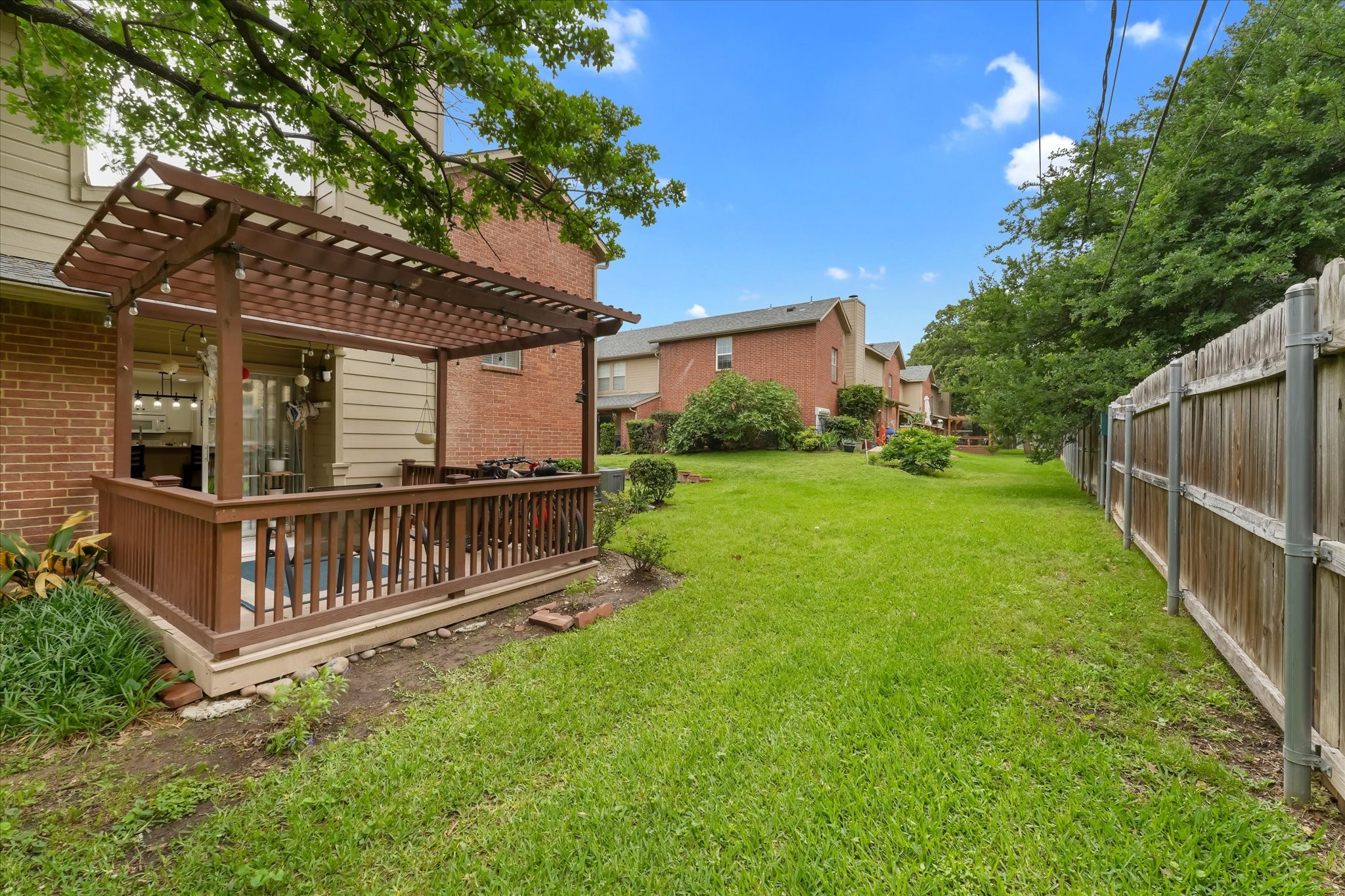 1463 Meadowood Village Drive Fort Worth TX 76120