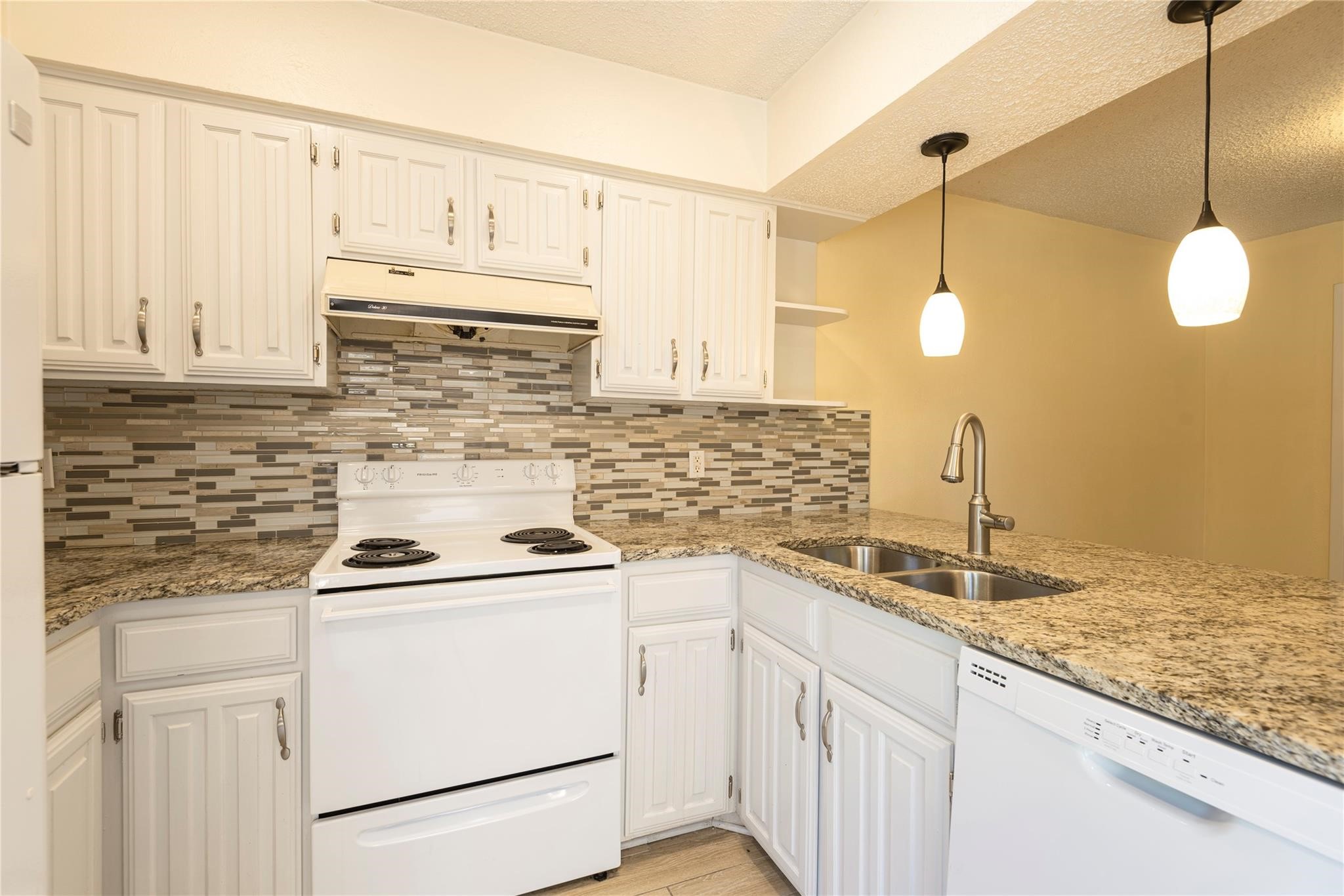 5626 Preston Oaks Road Dallas TX 75254