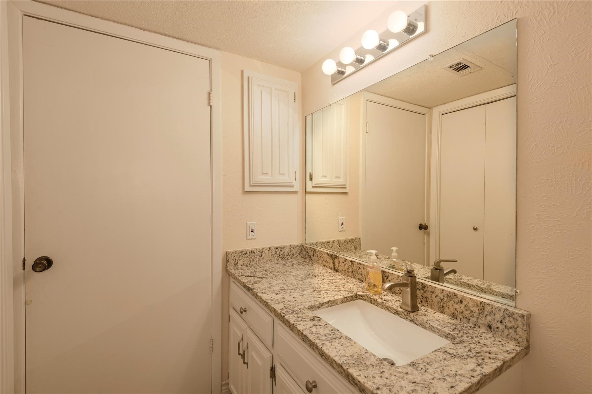 5626 Preston Oaks Road Dallas TX 75254