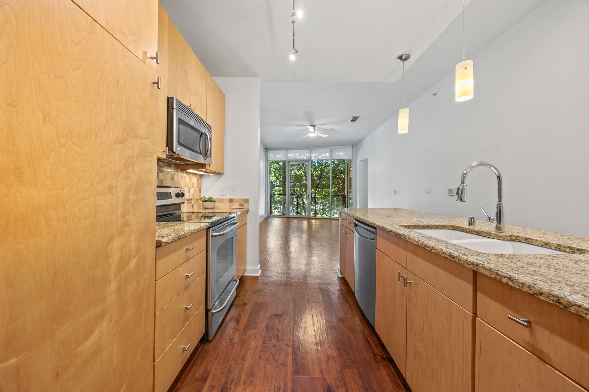 2950 Mckinney Avenue Dallas TX 75204