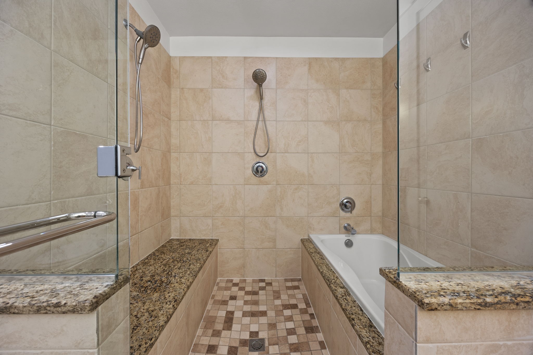 2950 Mckinney Avenue Dallas TX 75204