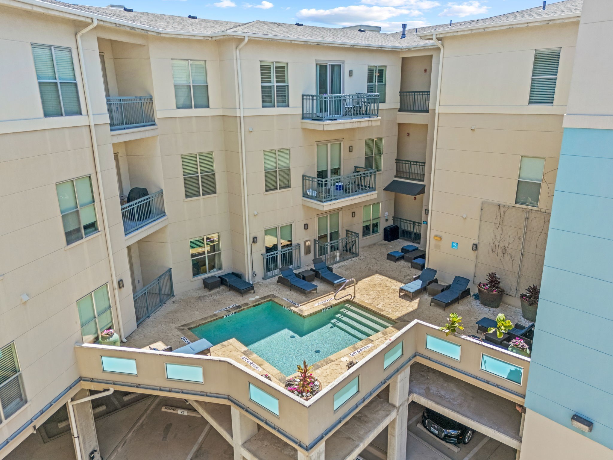 2950 Mckinney Avenue Dallas TX 75204