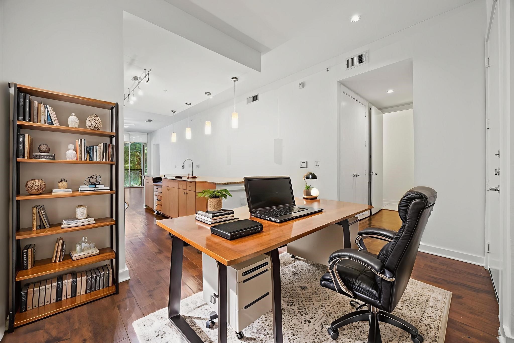 2950 Mckinney Avenue Dallas TX 75204