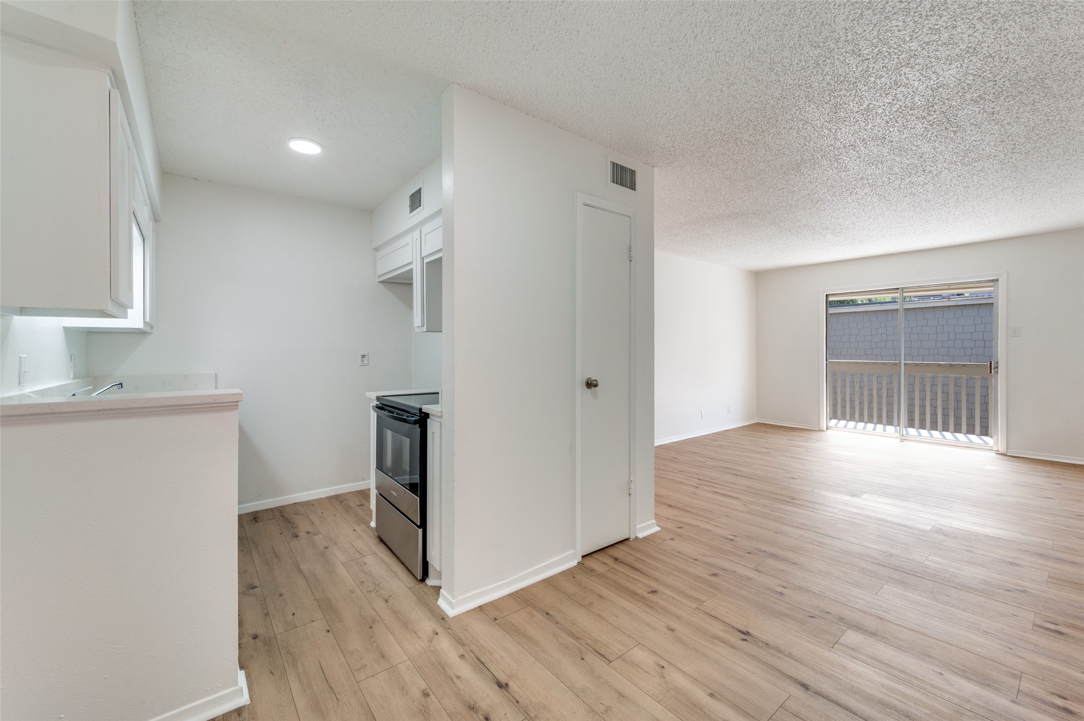 4859 Cedar Springs Road Dallas TX 75219