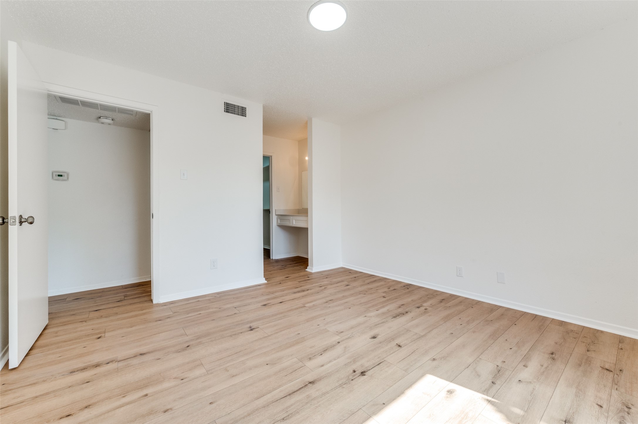 4859 Cedar Springs Road Dallas TX 75219