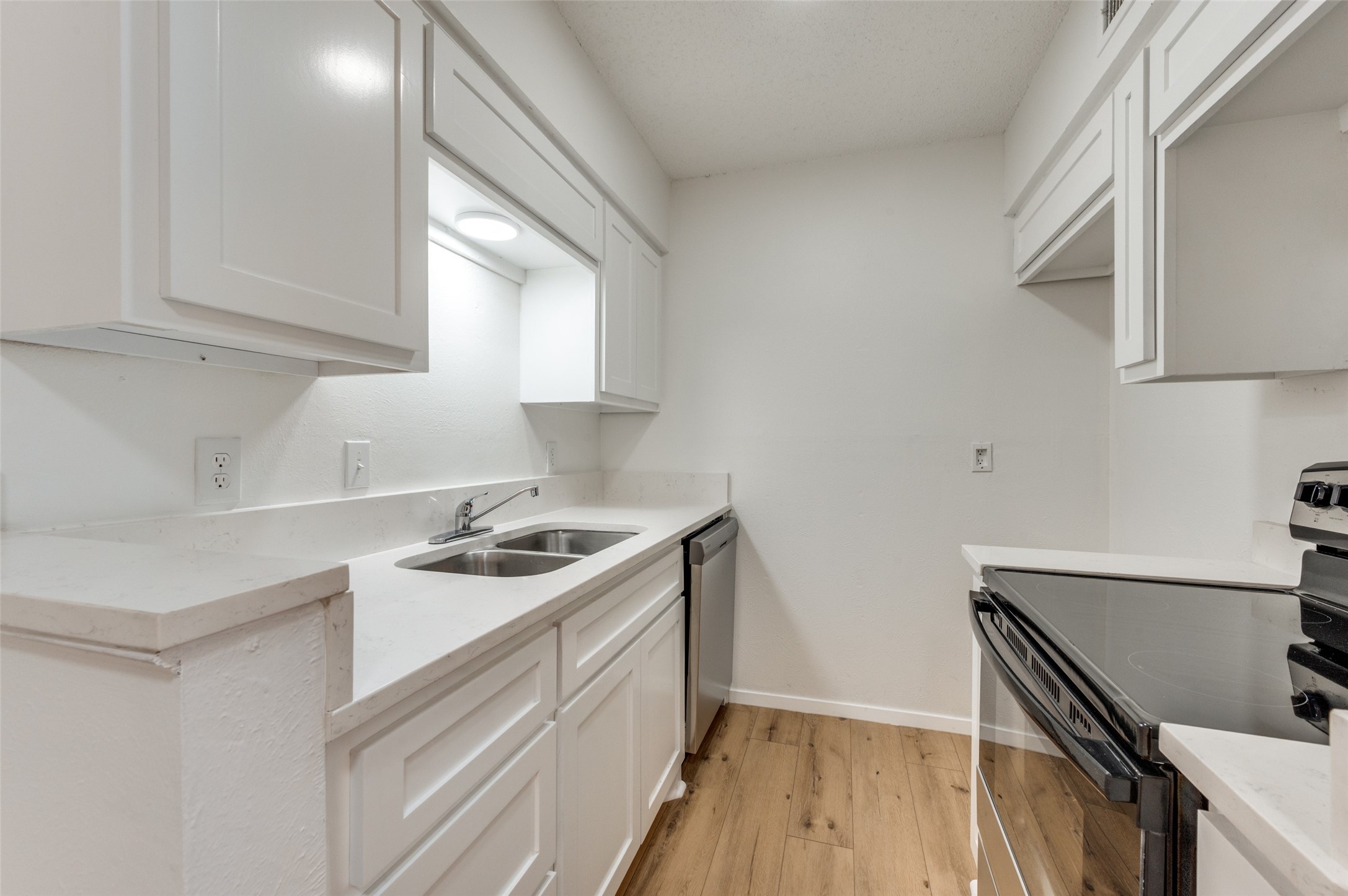 4859 Cedar Springs Road Dallas TX 75219