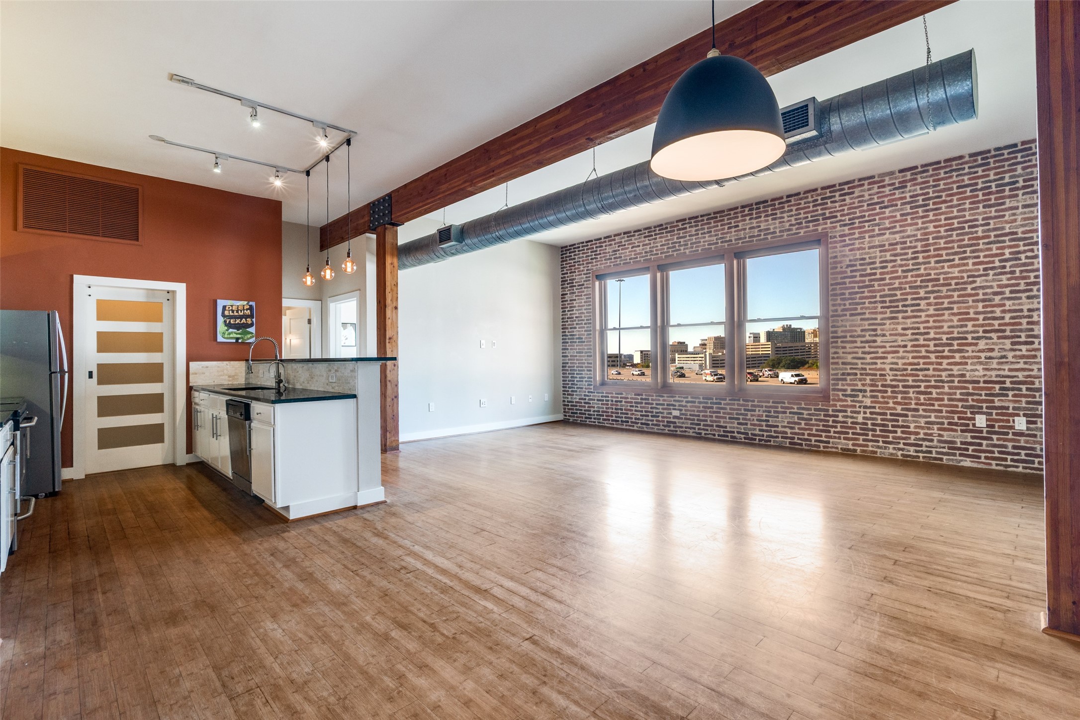 2502 Live Oak Street Dallas TX 75204