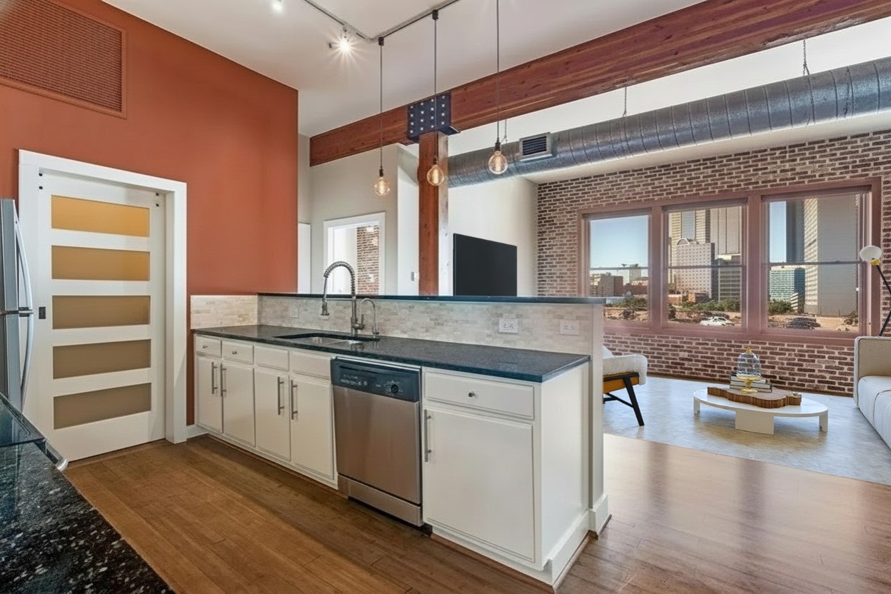 2502 Live Oak Street Dallas TX 75204