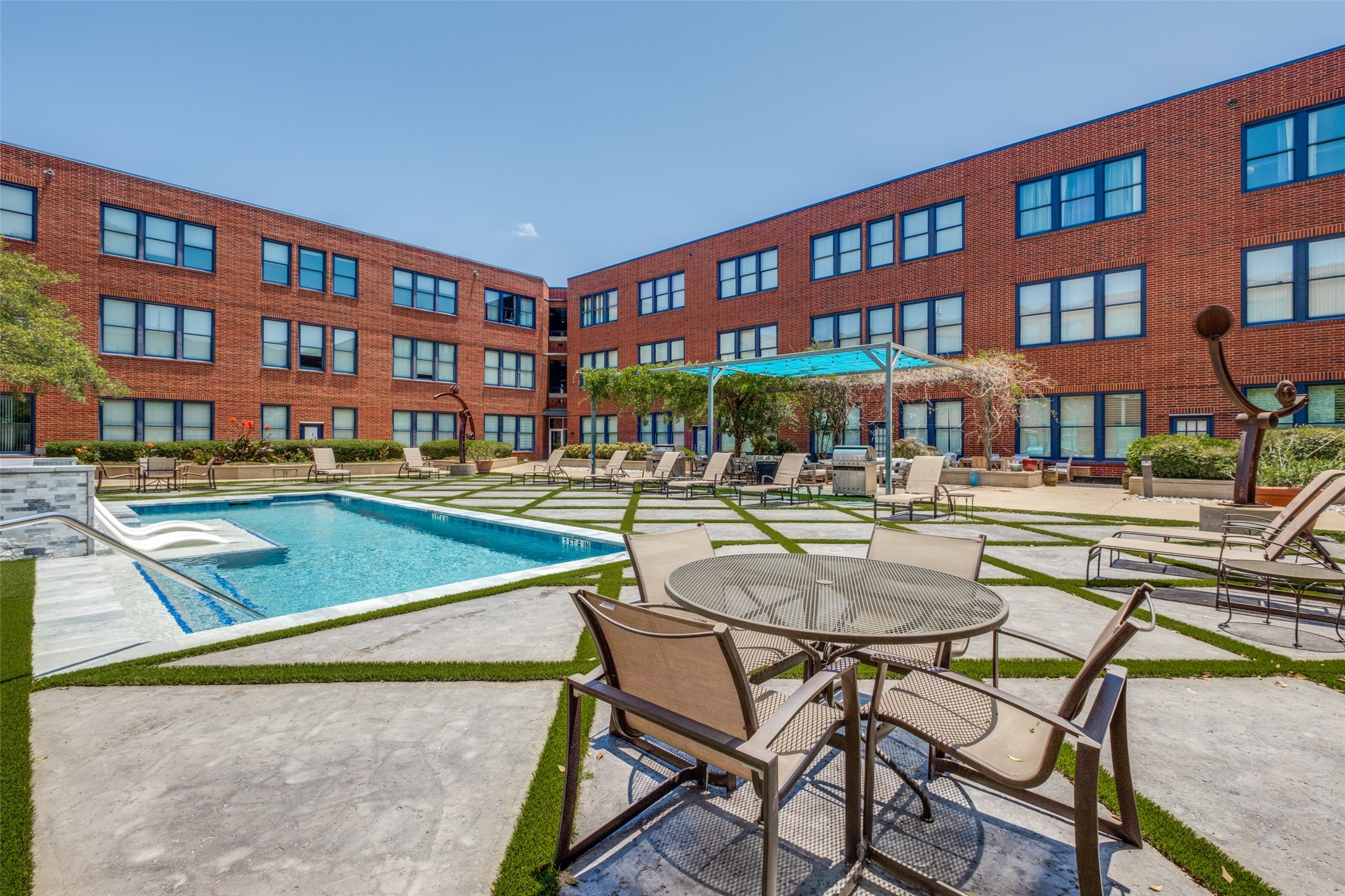 2502 Live Oak Street Dallas TX 75204