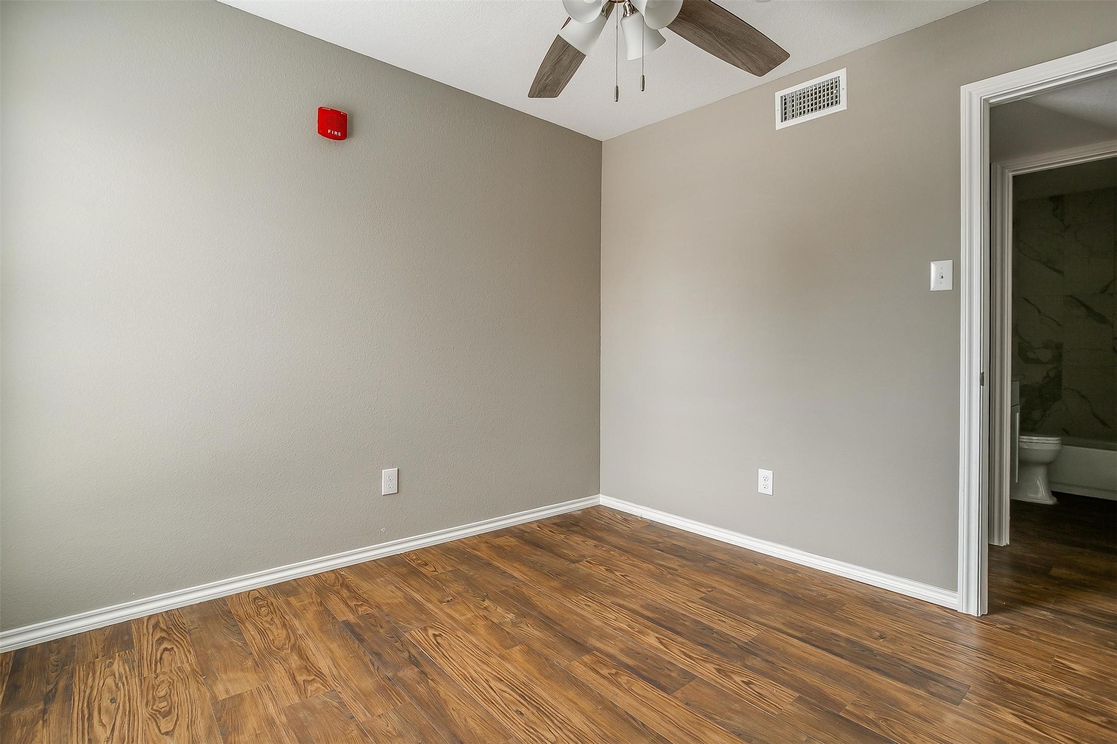 5806 Marvin Loving Drive Garland TX 75043