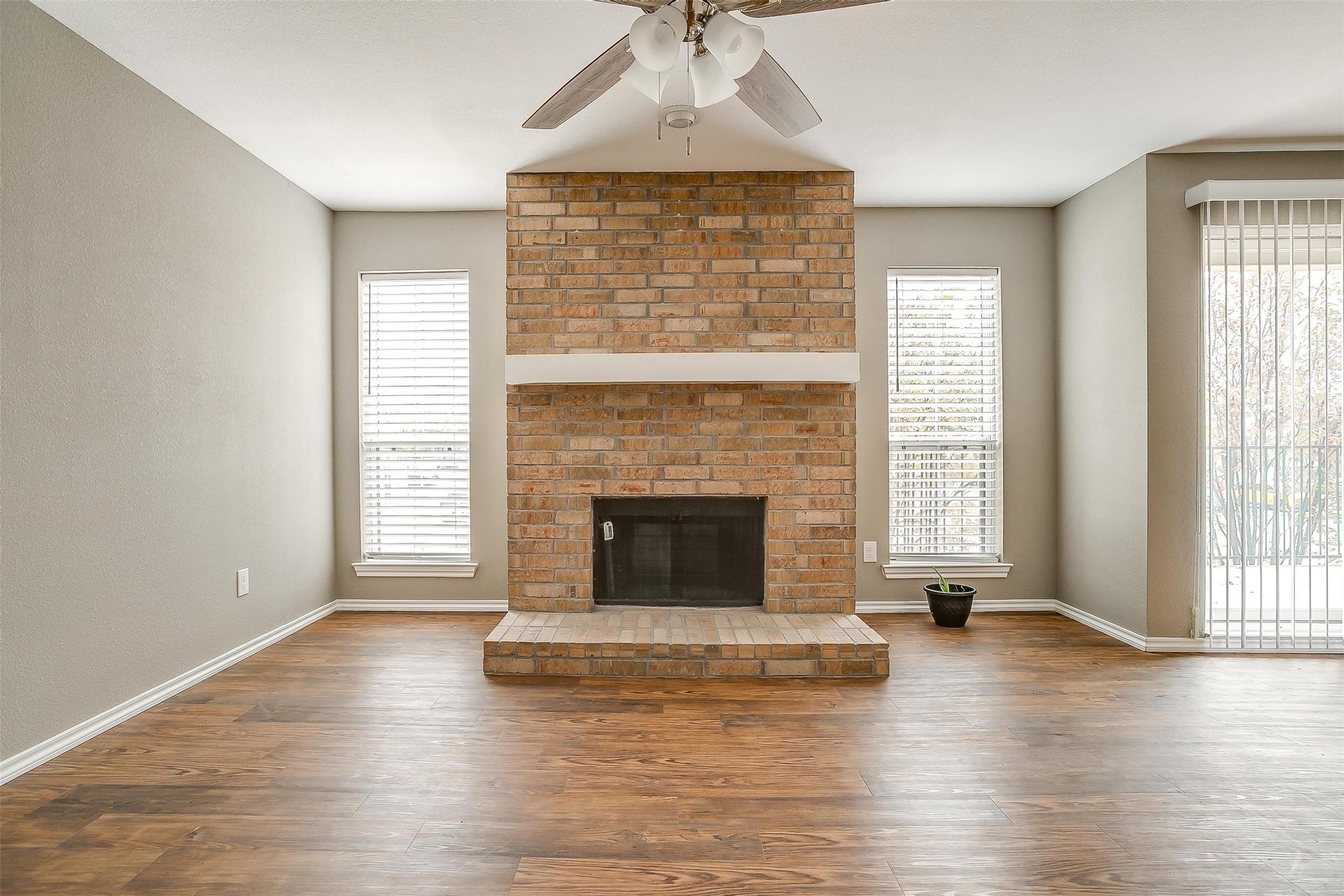5806 Marvin Loving Drive Garland TX 75043