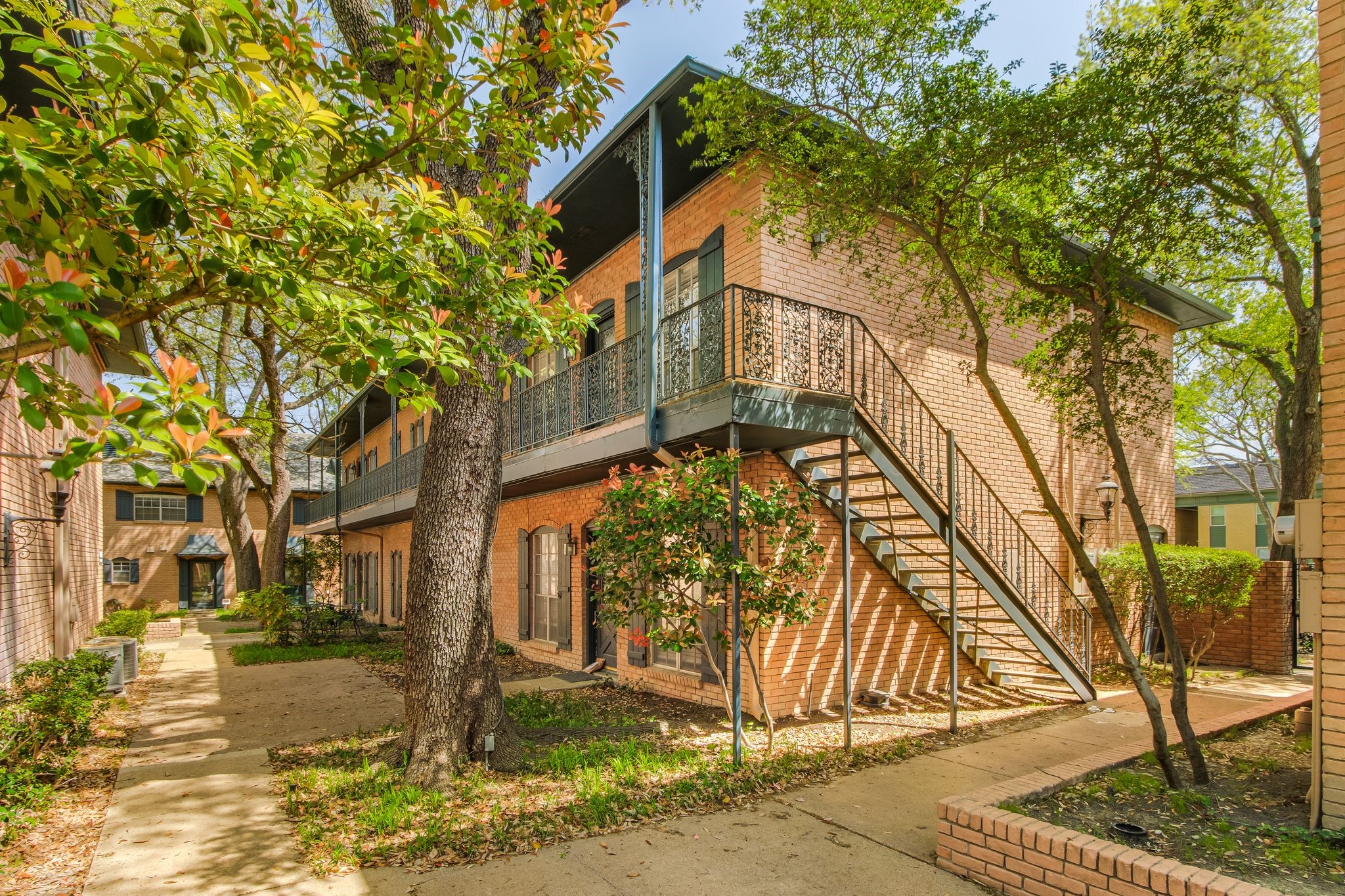 6023 E University Boulevard Dallas TX 75206