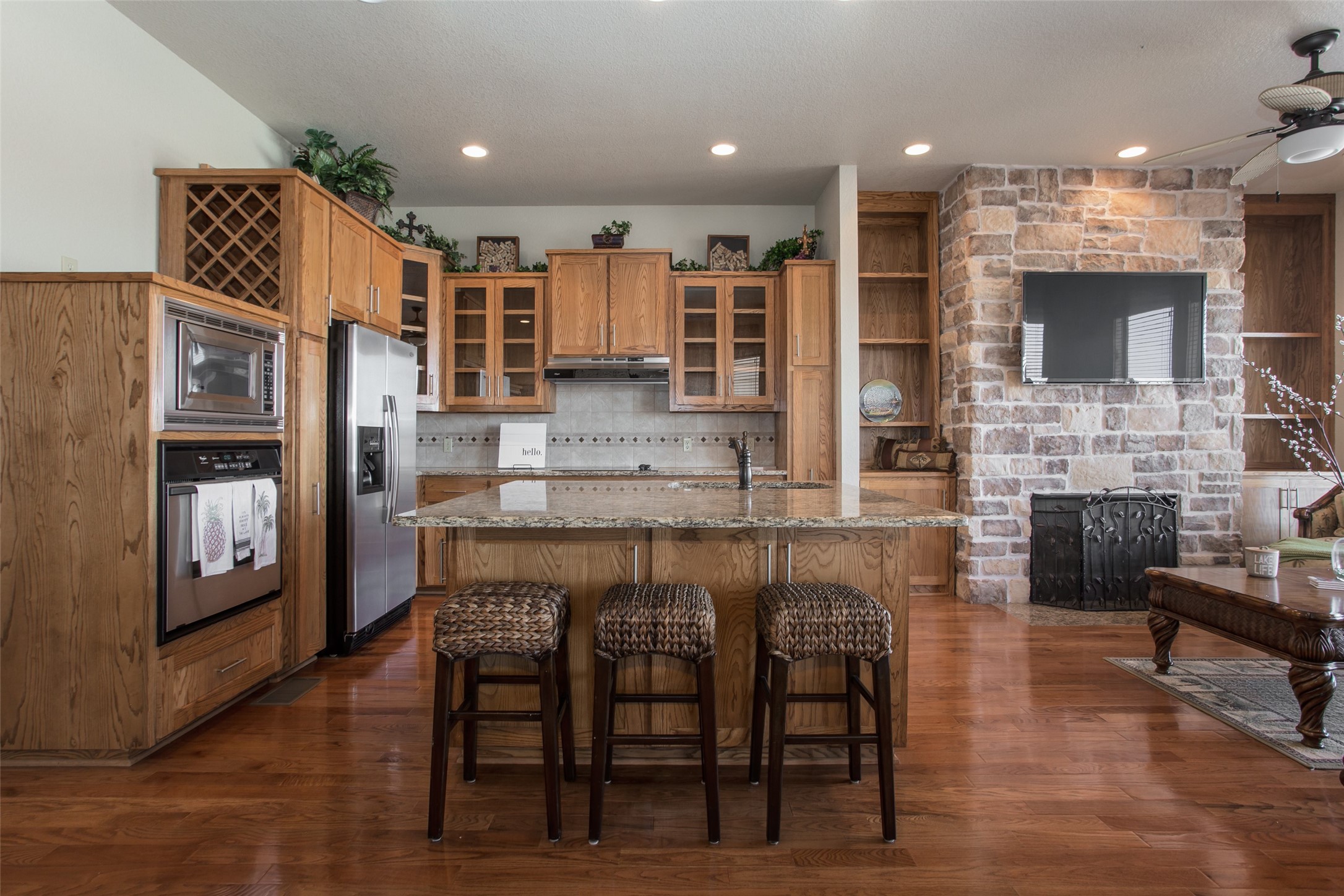 3006 Upcreek Alley Strawn TX 76457