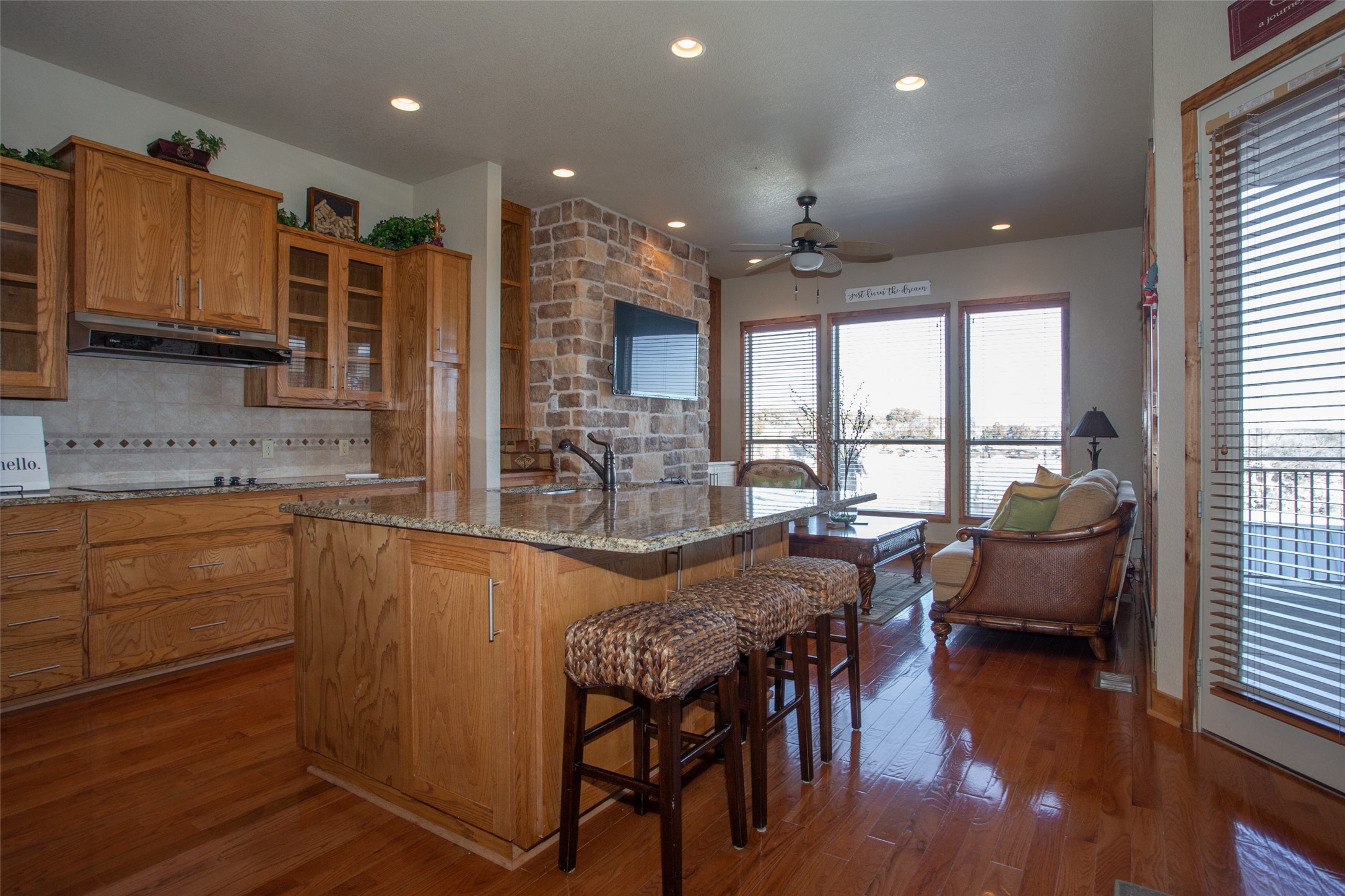 3006 Upcreek Alley Strawn TX 76457
