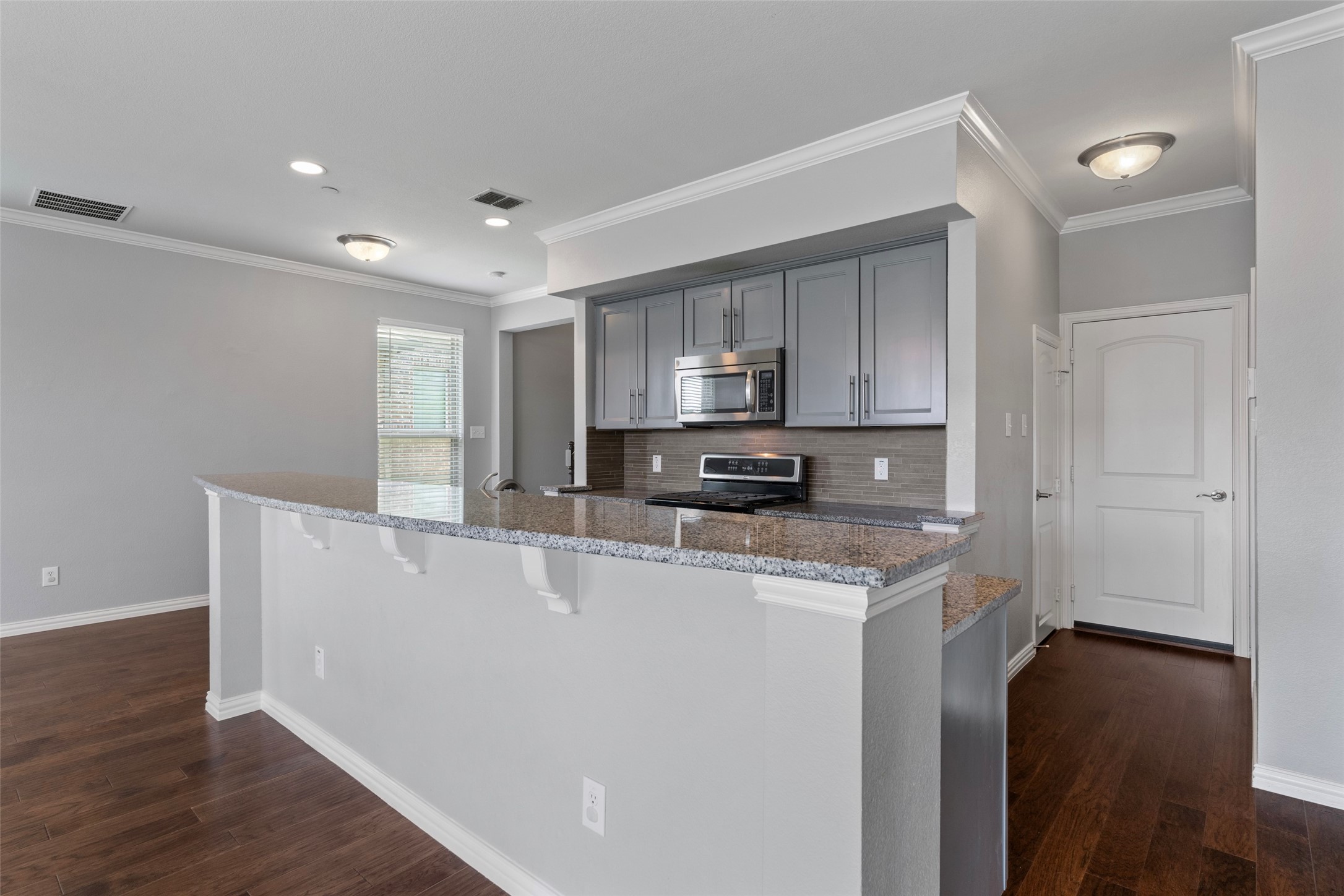 406 Hamilton Street Lewisville TX 75067