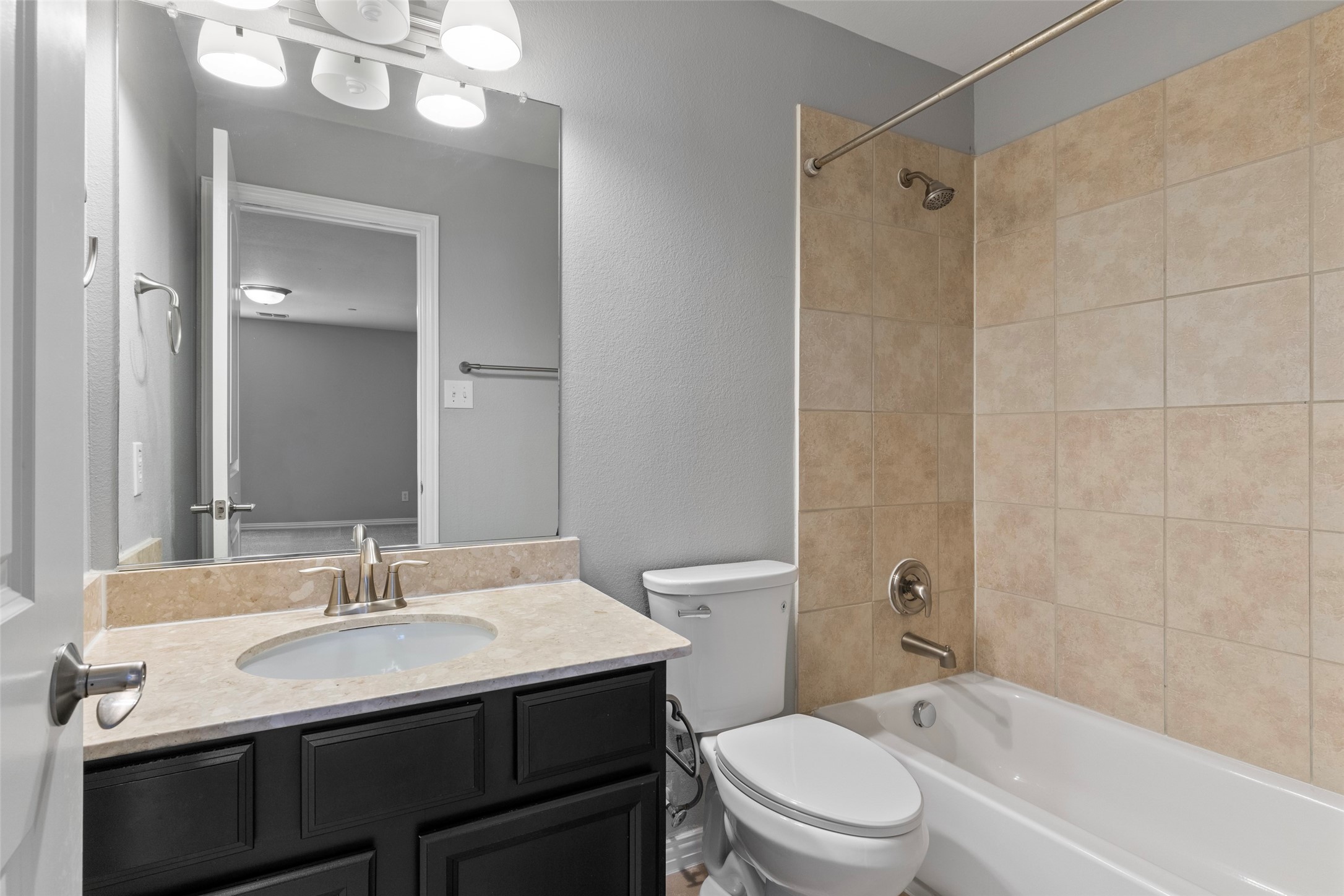 406 Hamilton Street Lewisville TX 75067
